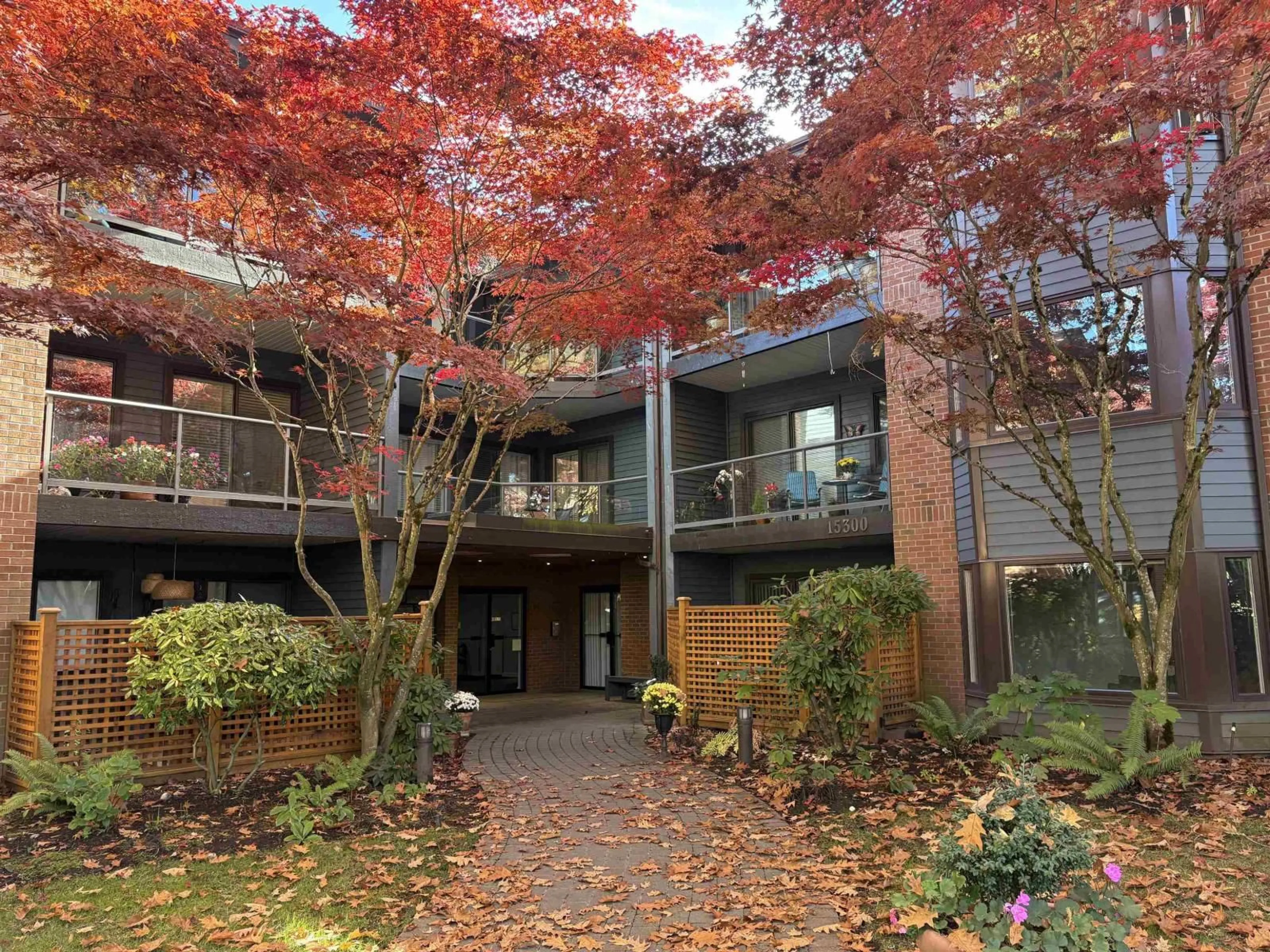 Unknown for 206 - 15300 17 AVENUE, Surrey British Columbia V4A8Y6