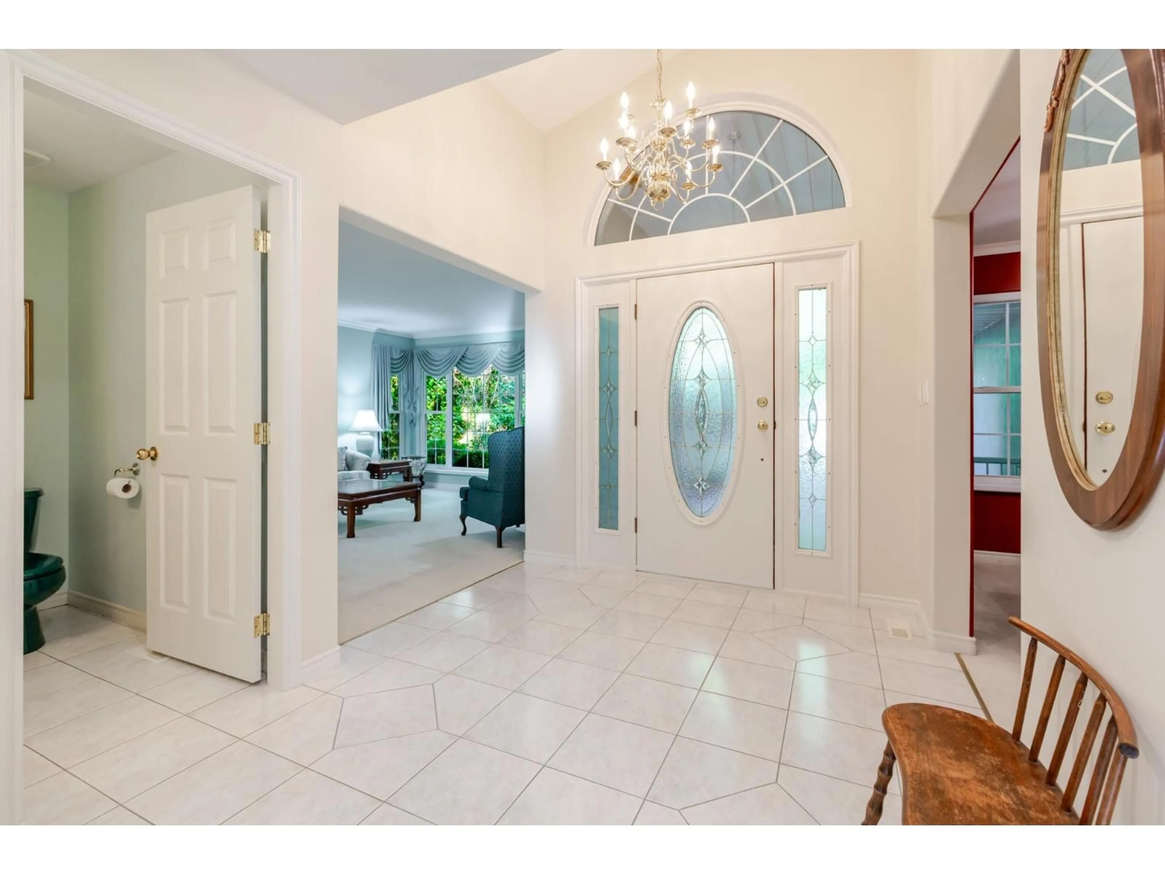 Indoor entryway for 2567 140 STREET, Surrey British Columbia V4P2L9