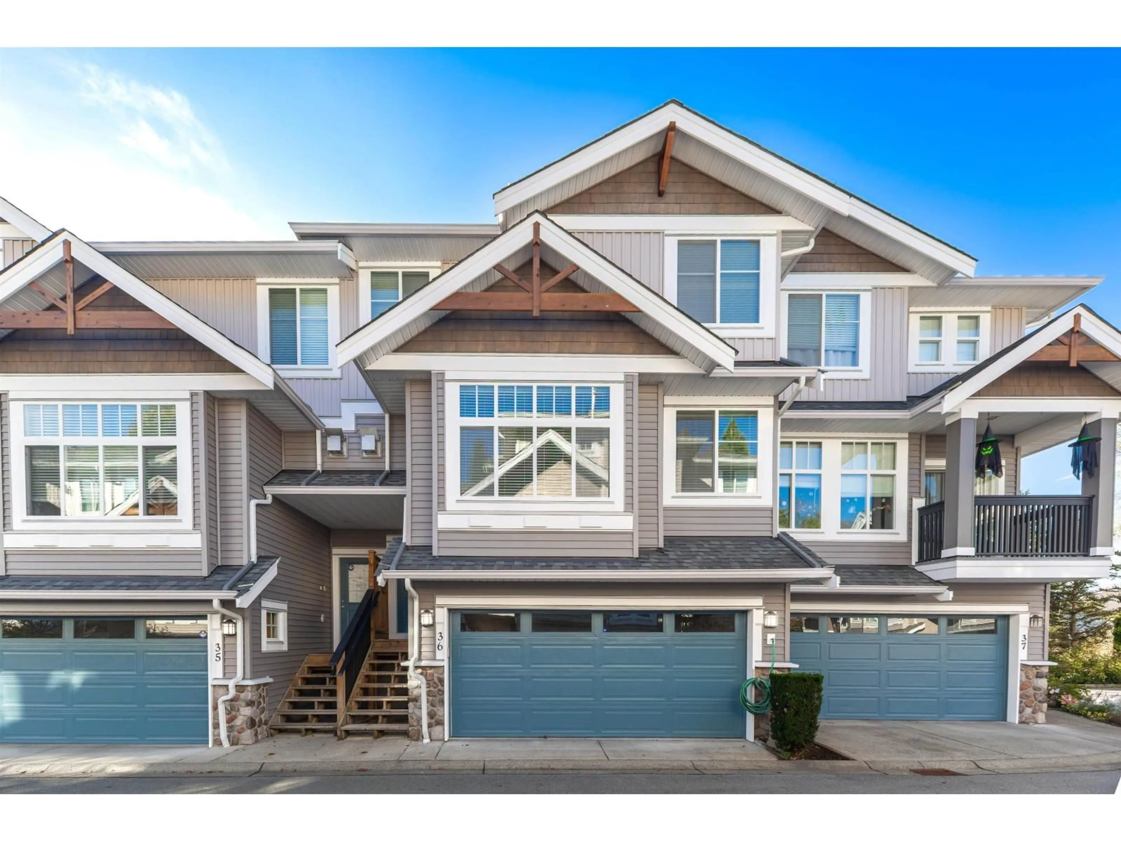 Home with vinyl exterior material, unknown for 36 - 21704 96 AVENUE, Langley British Columbia V1M0A8