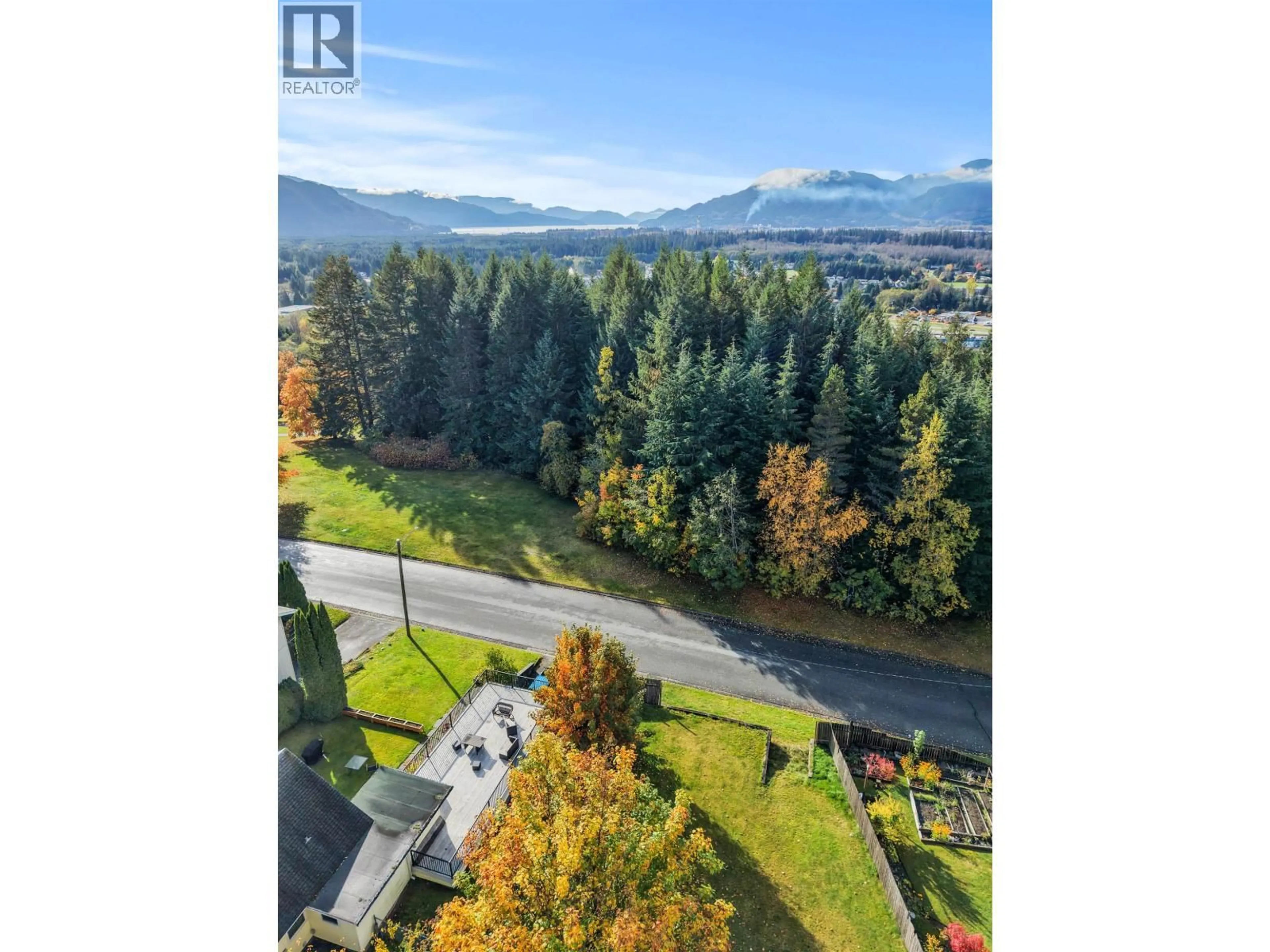 A pic from outside/outdoor area/front of a property/back of a property/a pic from drone, water/lake/river/ocean view for 73 BRANT STREET, Kitimat British Columbia V8C1R5