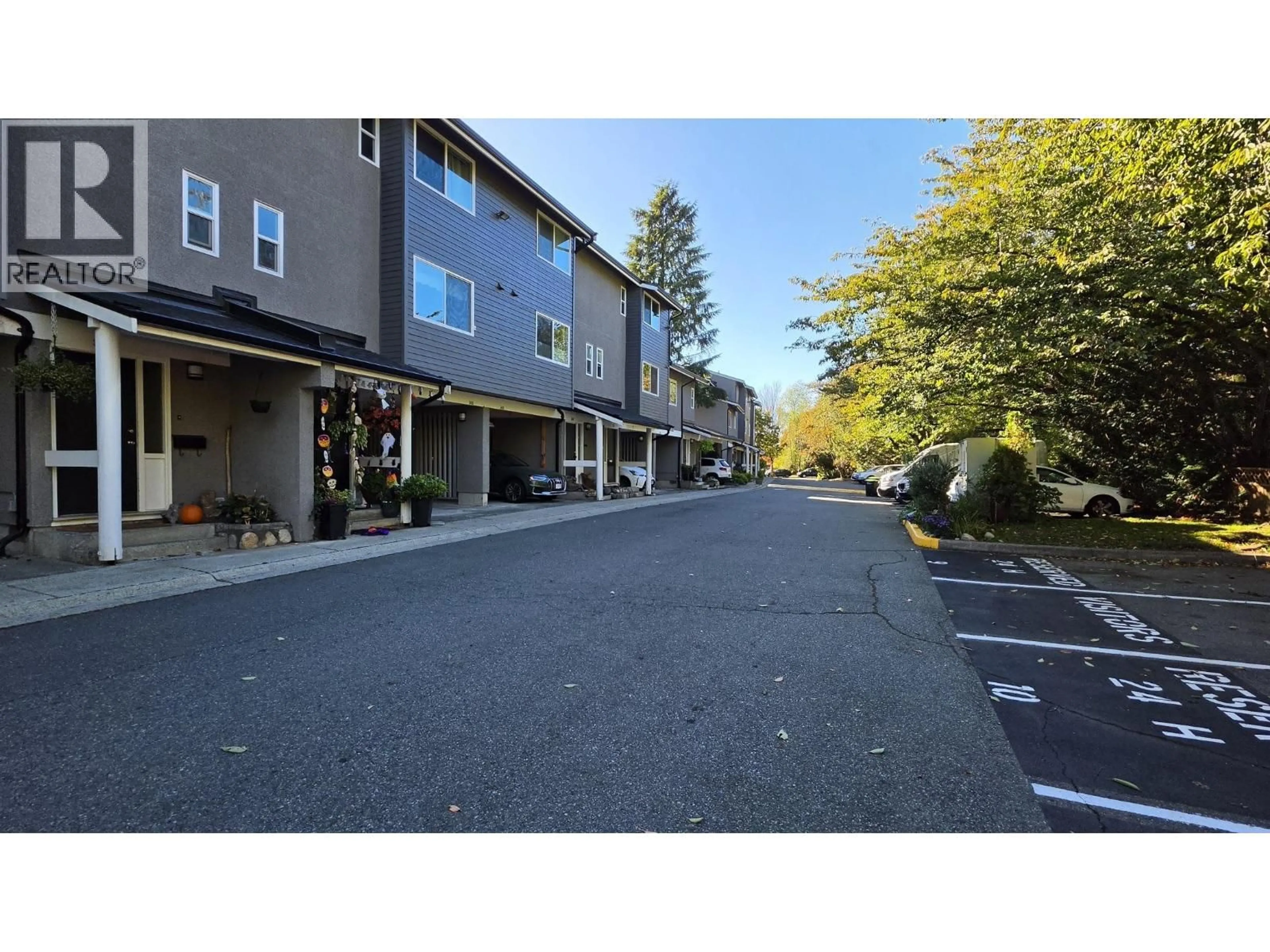 Patio, mountain view for 3444 COPELAND AVENUE, Vancouver British Columbia V5S4B6