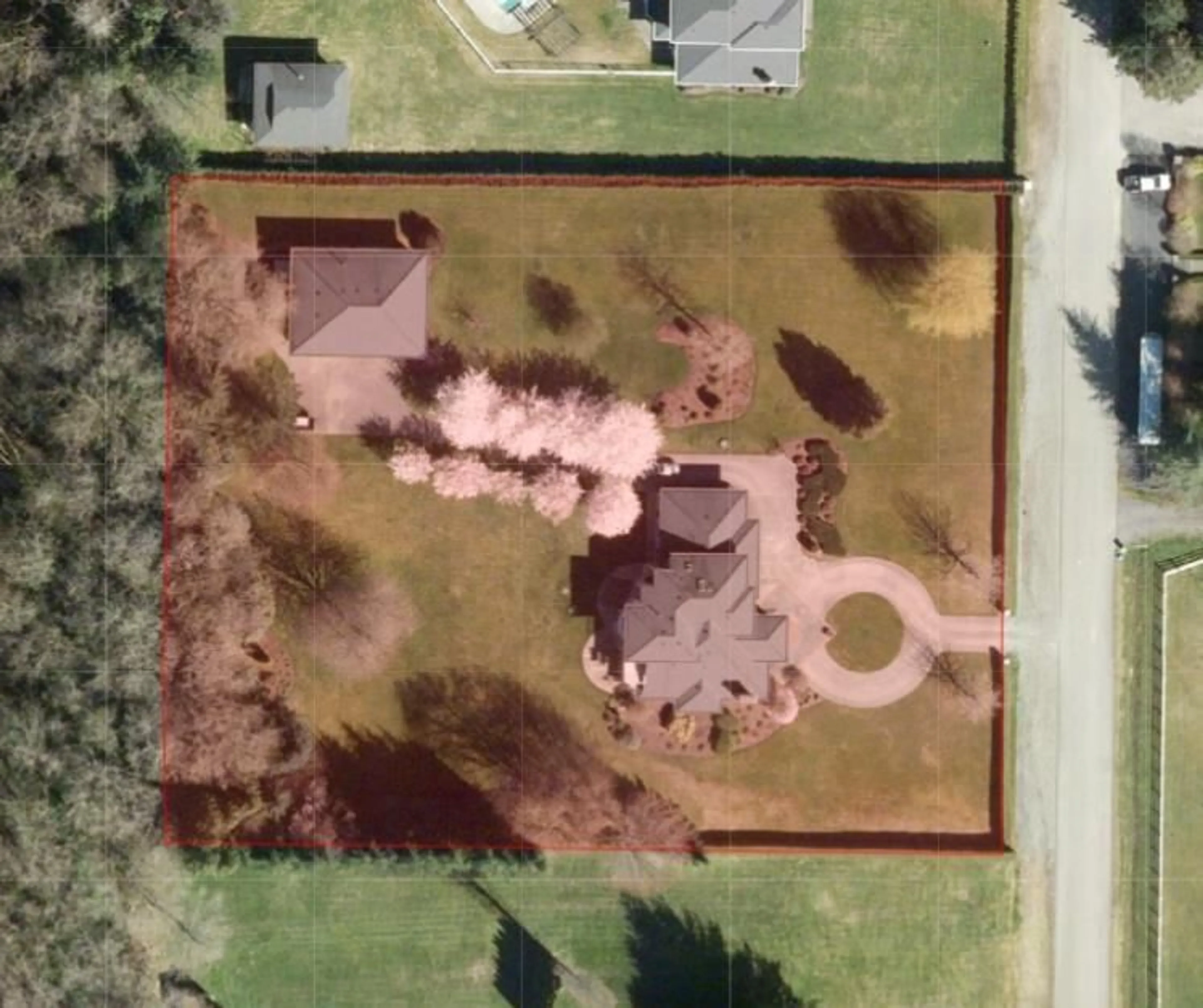 A pic from outside/outdoor area/front of a property/back of a property/a pic from drone, unknown for 8115 197 STREET, Langley British Columbia V2Y1Y4