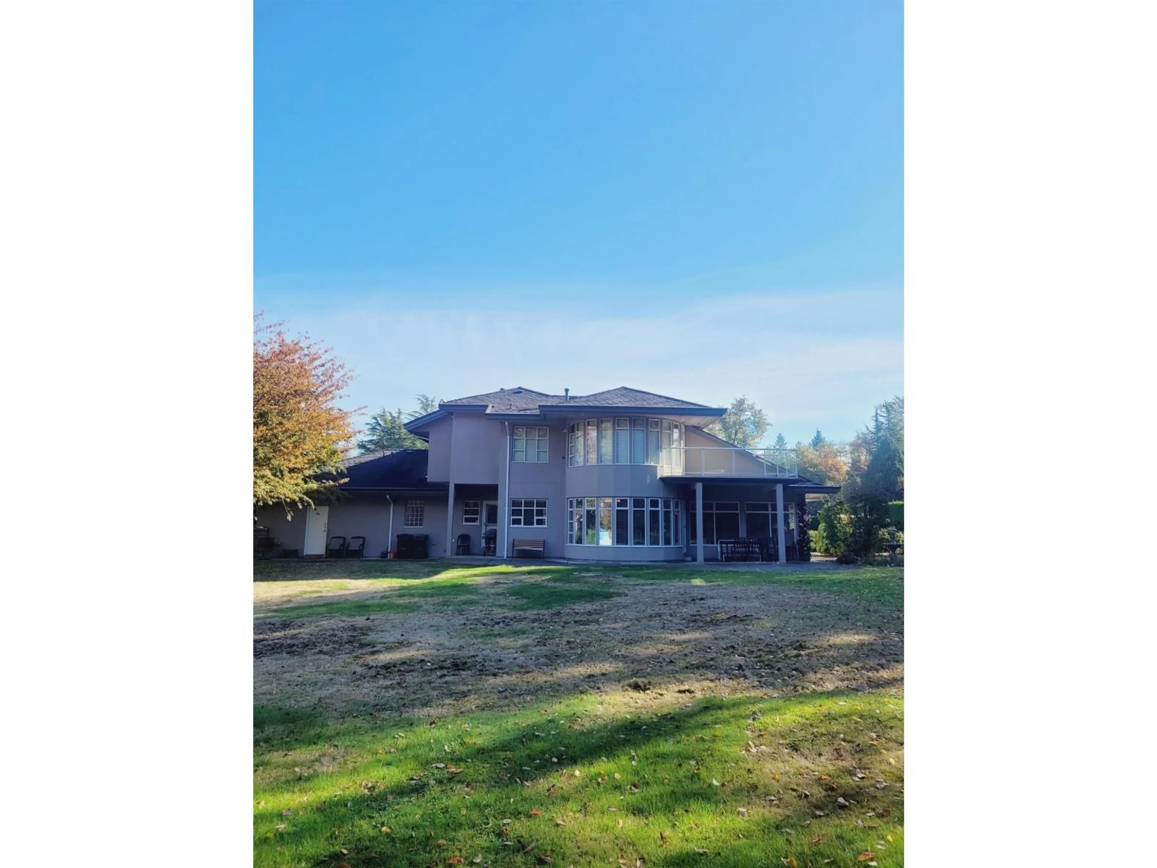 A pic from outside/outdoor area/front of a property/back of a property/a pic from drone, building for 8115 197 STREET, Langley British Columbia V2Y1Y4