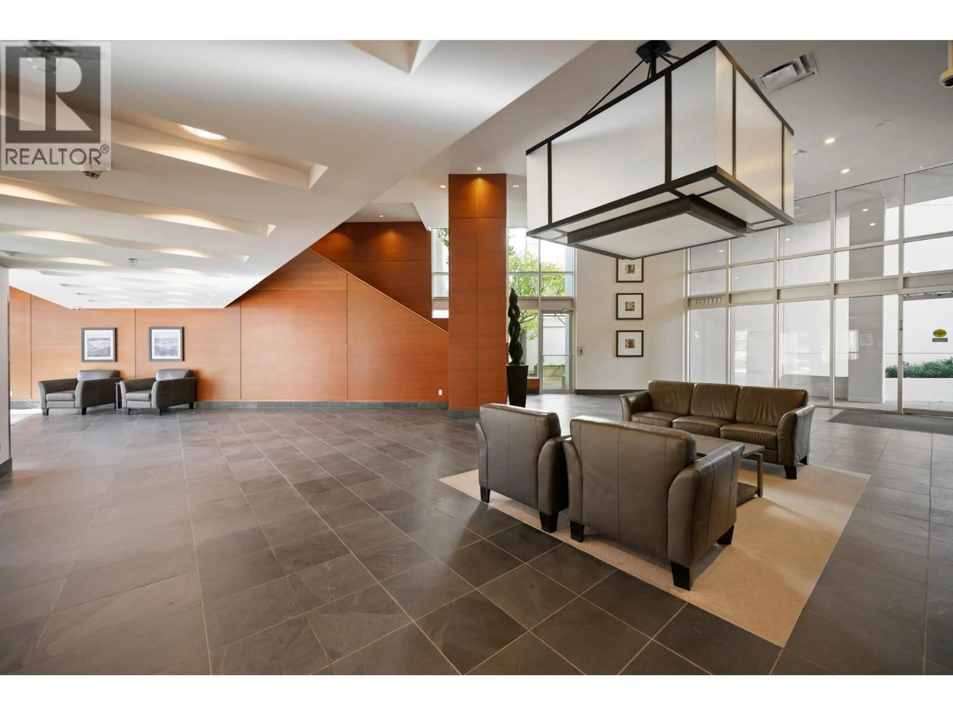Lobby for 608 - 2979 GLEN DRIVE, Coquitlam British Columbia V3B0B2