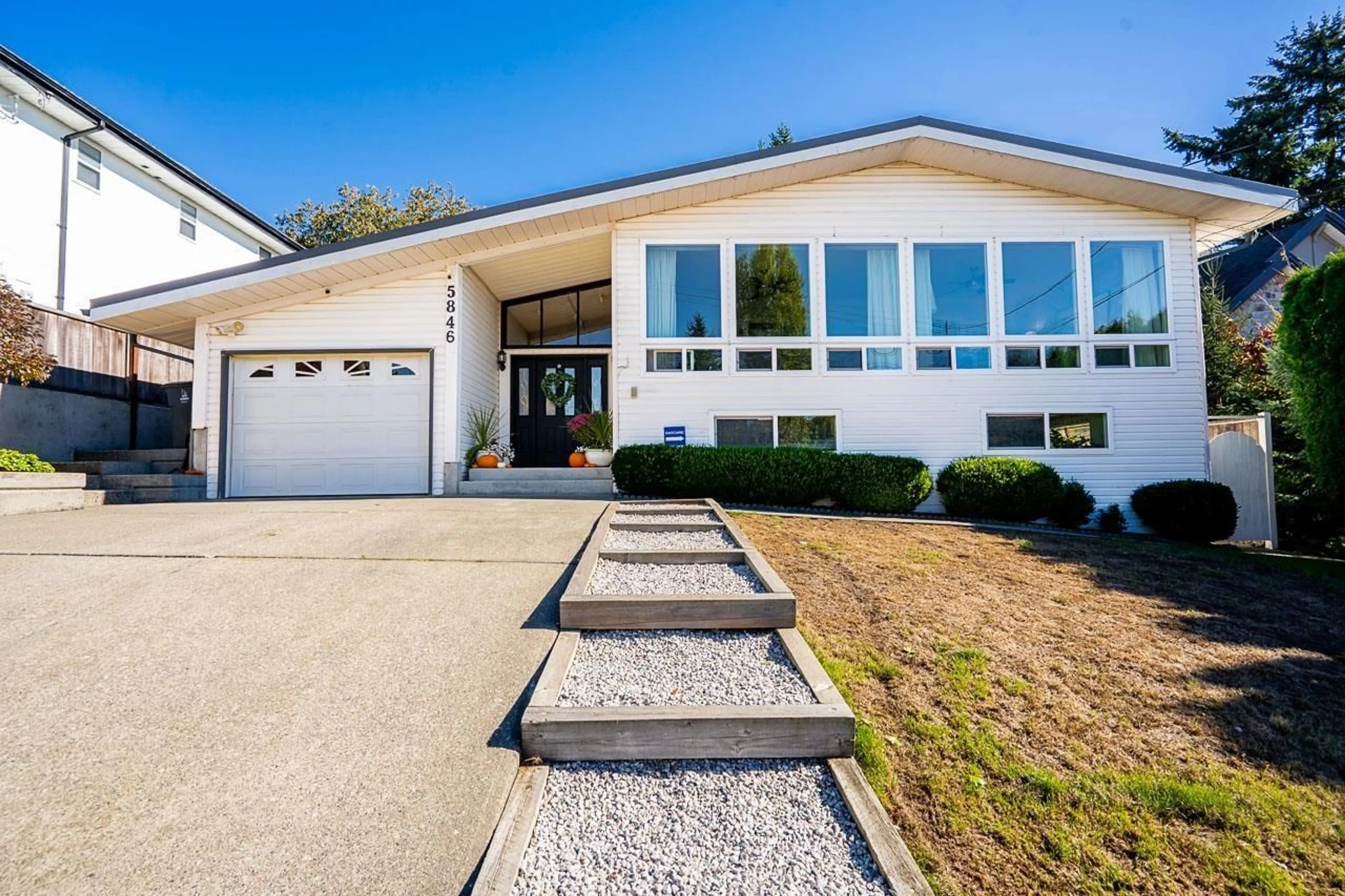 Home with vinyl exterior material, unknown for 5846 180 STREET, Surrey British Columbia V3S4L1