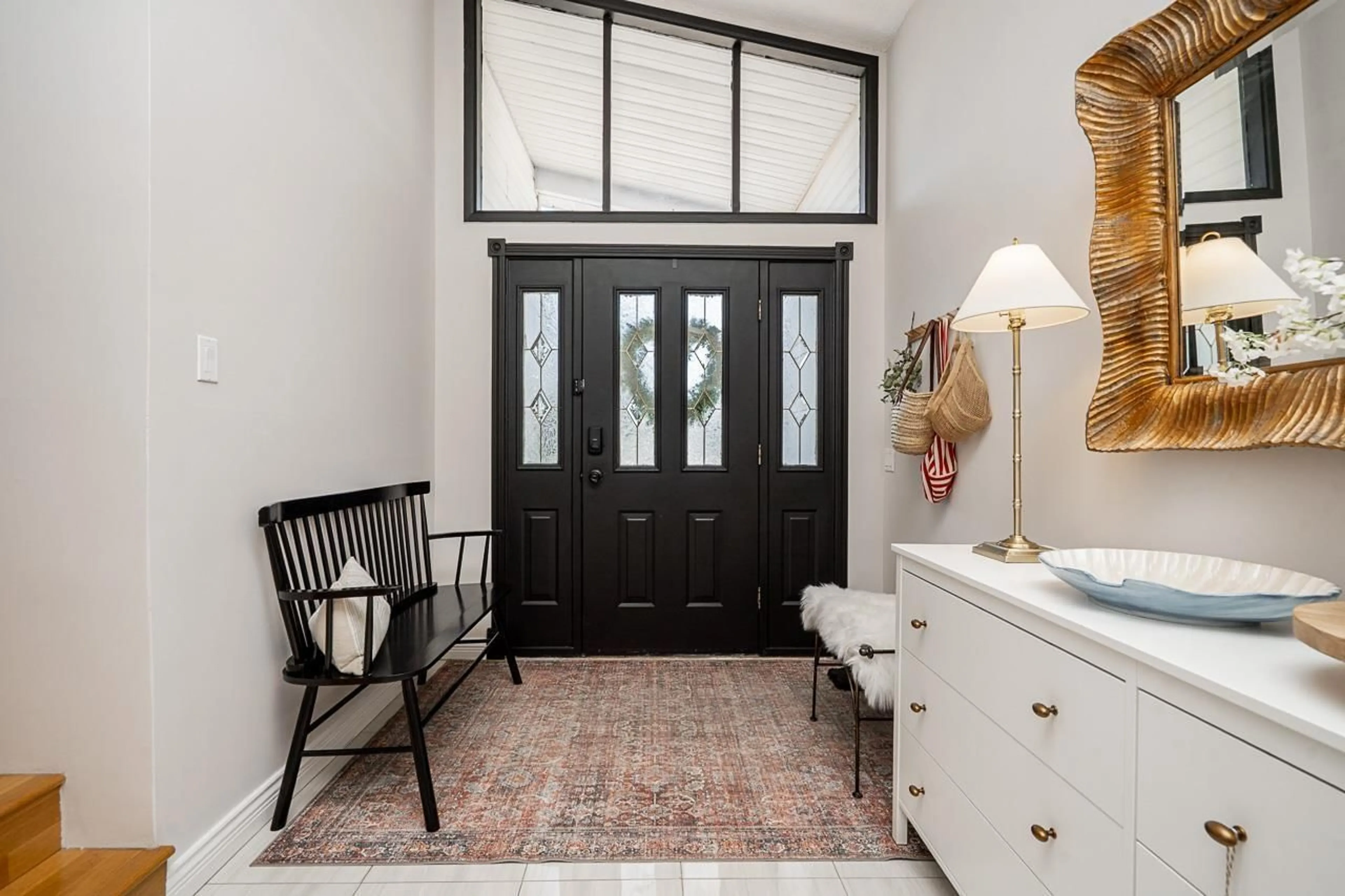 Indoor entryway for 5846 180 STREET, Surrey British Columbia V3S4L1