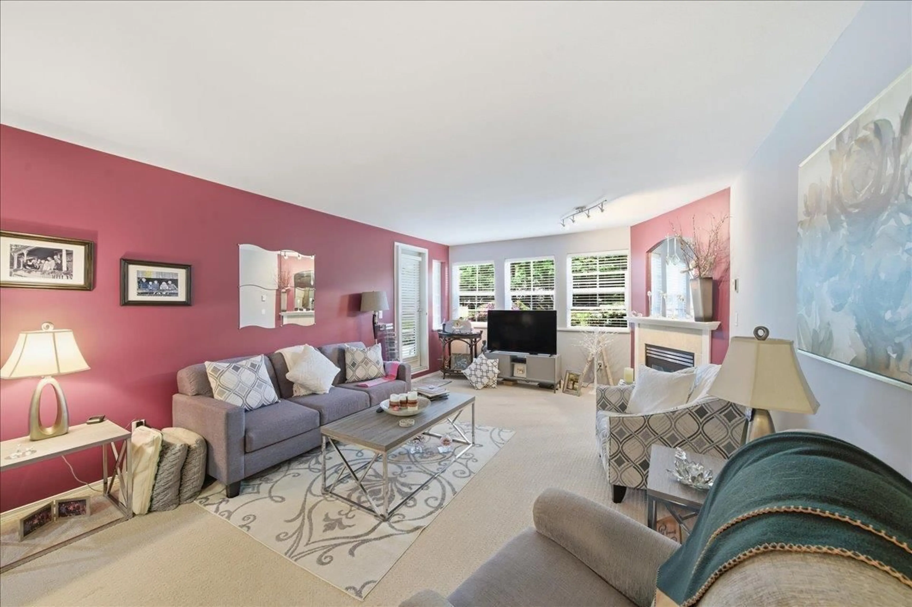 Living room with furniture, unknown for 109 - 6385 121 STREET, Surrey British Columbia V3X3K6