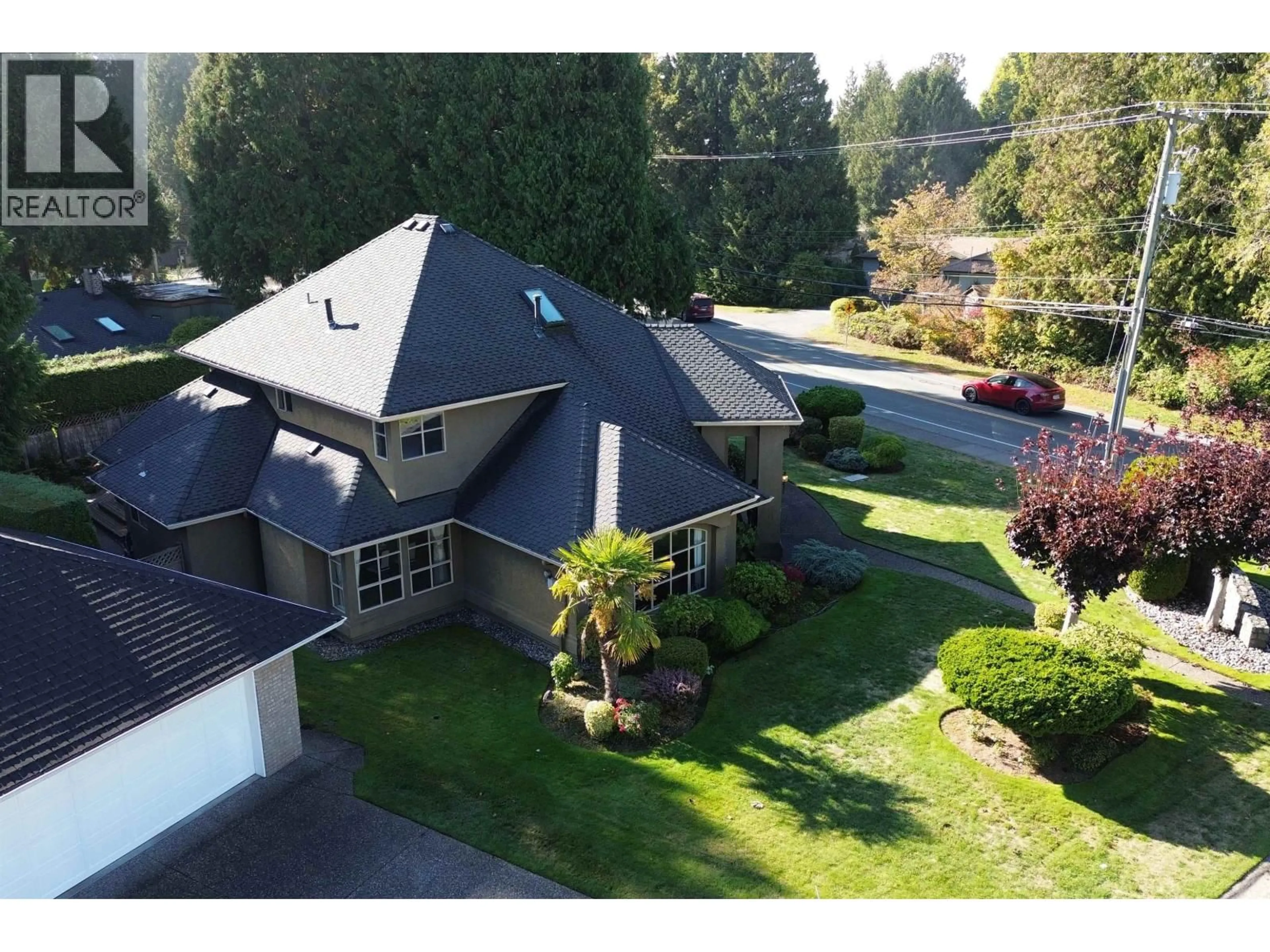 A pic from outside/outdoor area/front of a property/back of a property/a pic from drone, unknown for 4800 ENGLISH BLUFF COURT, Delta British Columbia V4M4C5