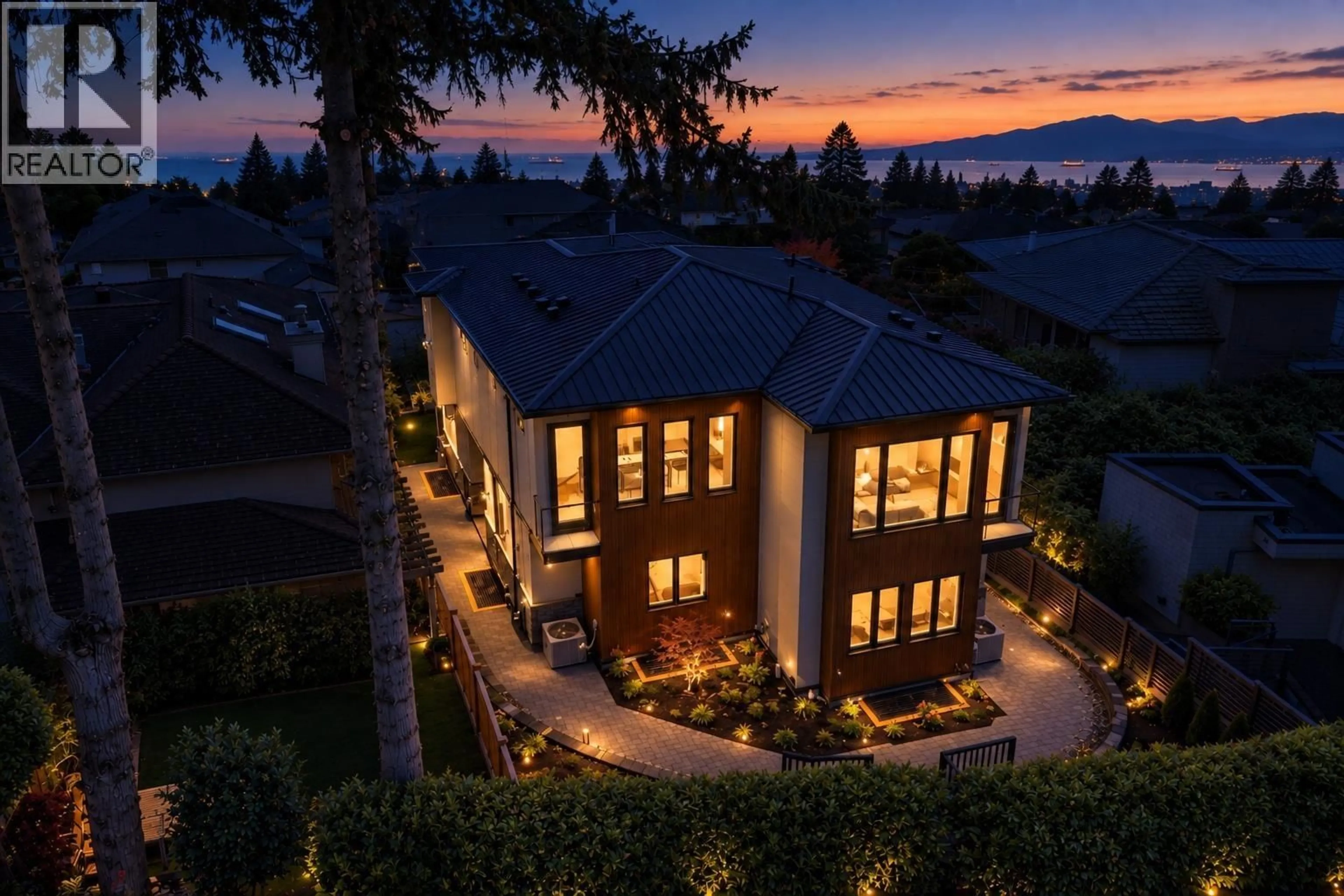 A pic from outside/outdoor area/front of a property/back of a property/a pic from drone, mountain view for 2378 MARINE DRIVE, West Vancouver British Columbia V7V1K8
