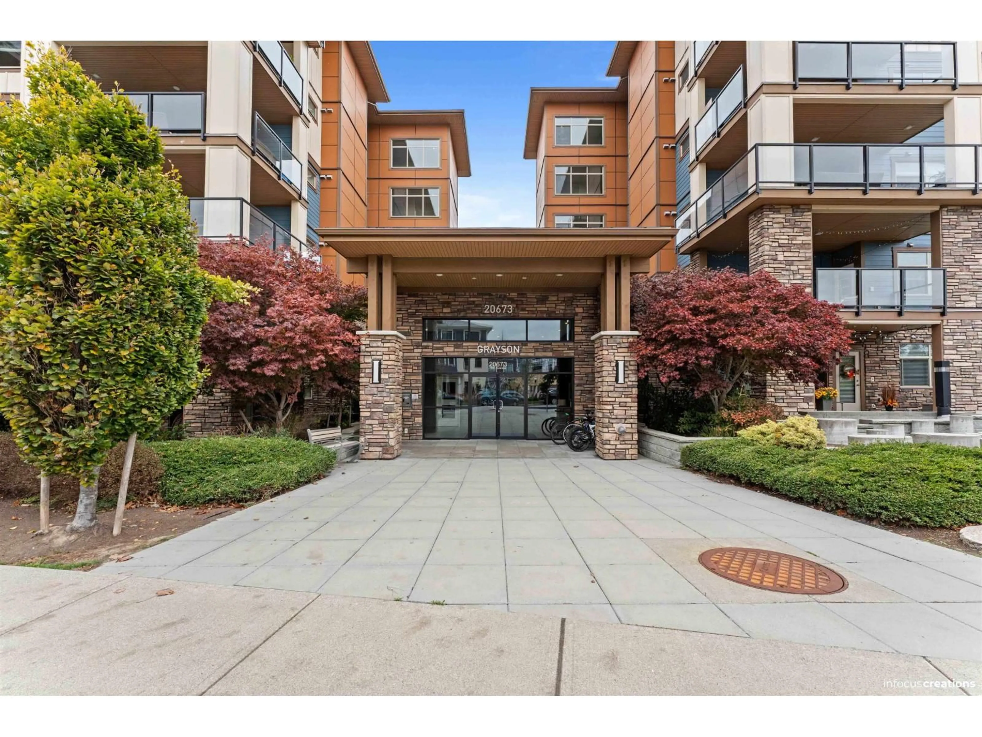 Indoor foyer for 123 - 20673 78 AVENUE, Langley British Columbia V2Y3K1