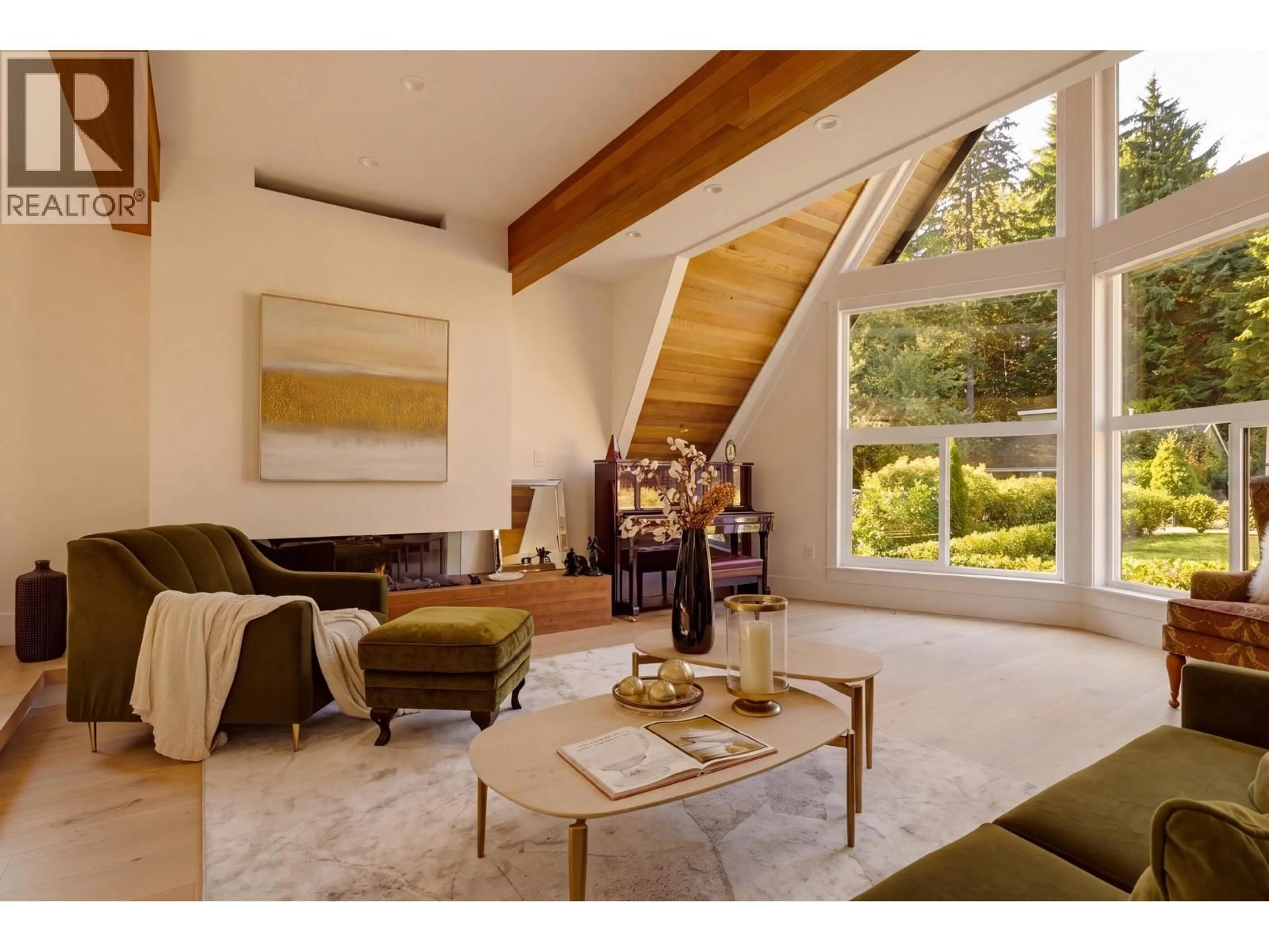 Living room with furniture, unknown for 5274 CLIFFRIDGE AVENUE, North Vancouver British Columbia V7R3V4