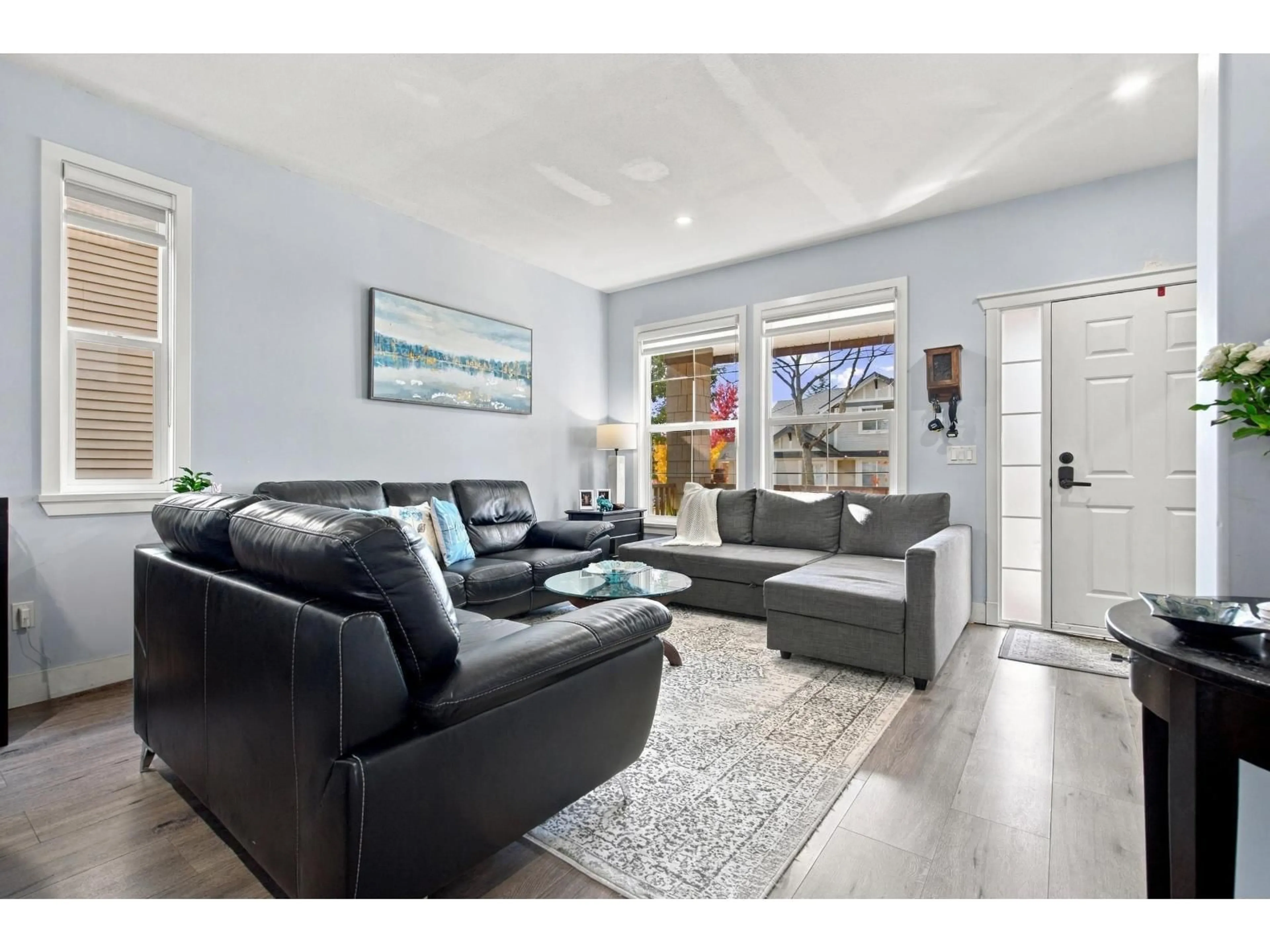 Living room with furniture, unknown for 6926 190 STREET, Surrey British Columbia V4N5P1