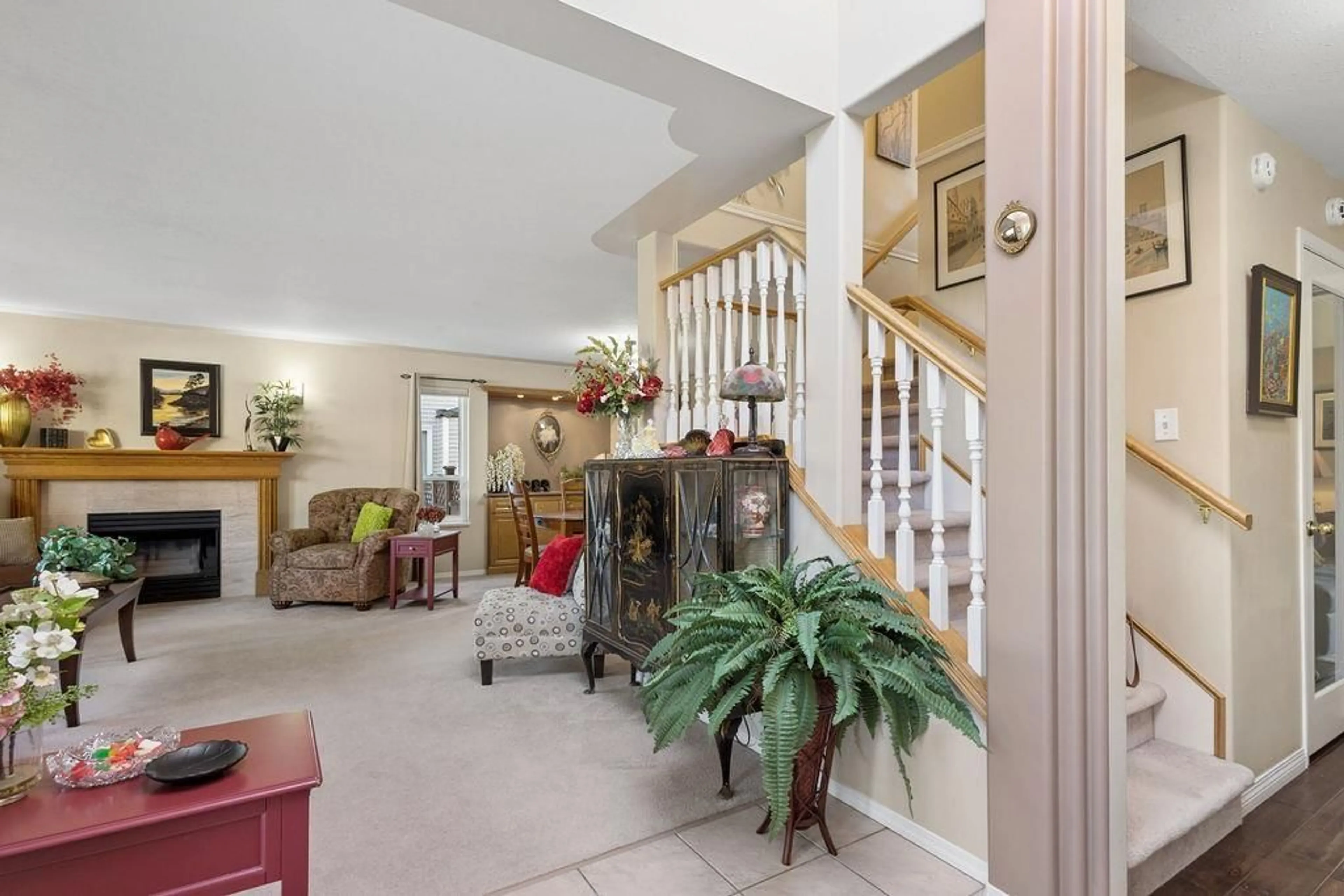Indoor foyer for 4487 222A STREET, Langley British Columbia V2Z1B2