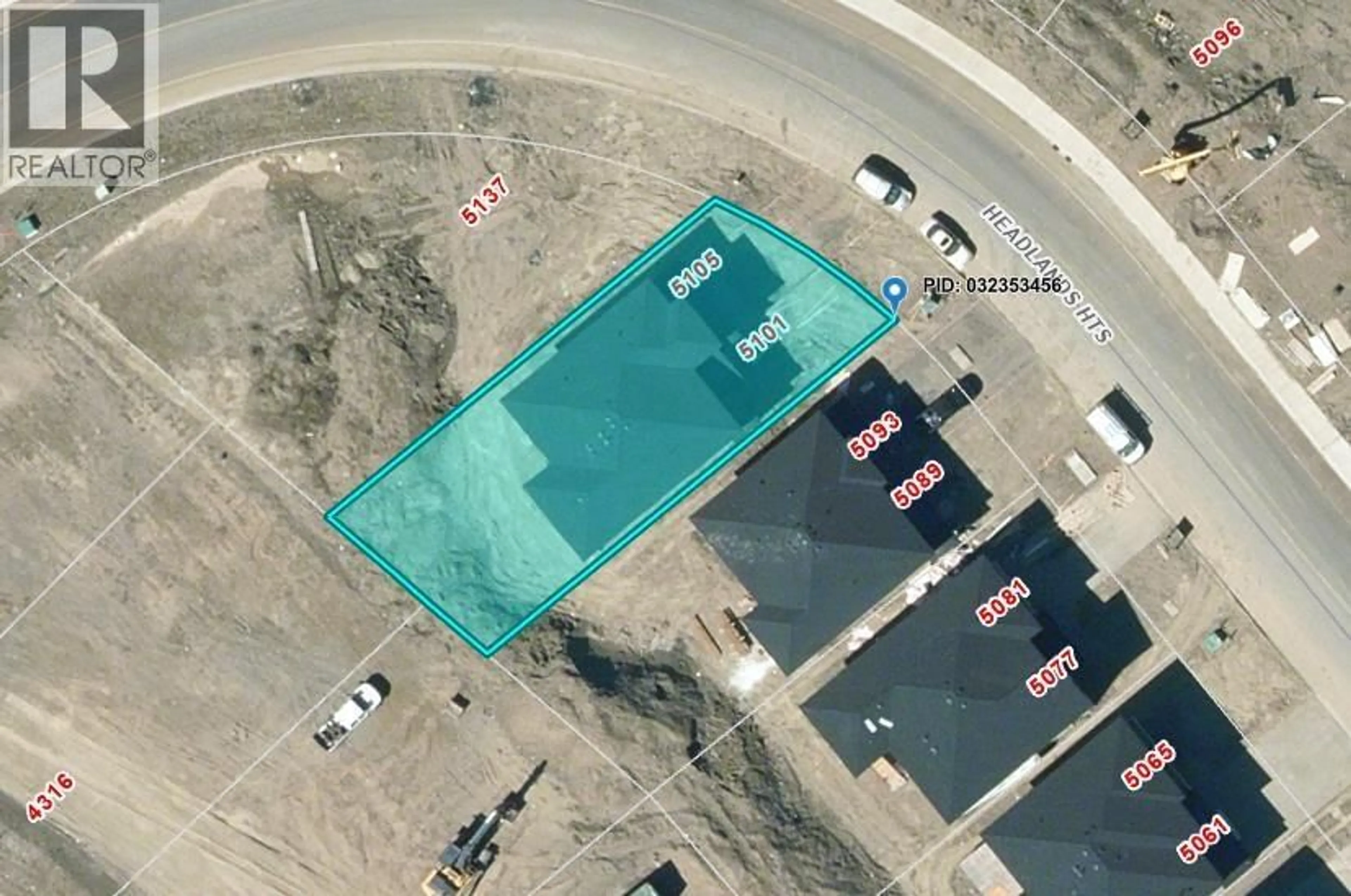 A pic from outside/outdoor area/front of a property/back of a property/a pic from drone, unknown for 5101 HEADLANDS HEIGHTS, Prince George British Columbia V2N0K6