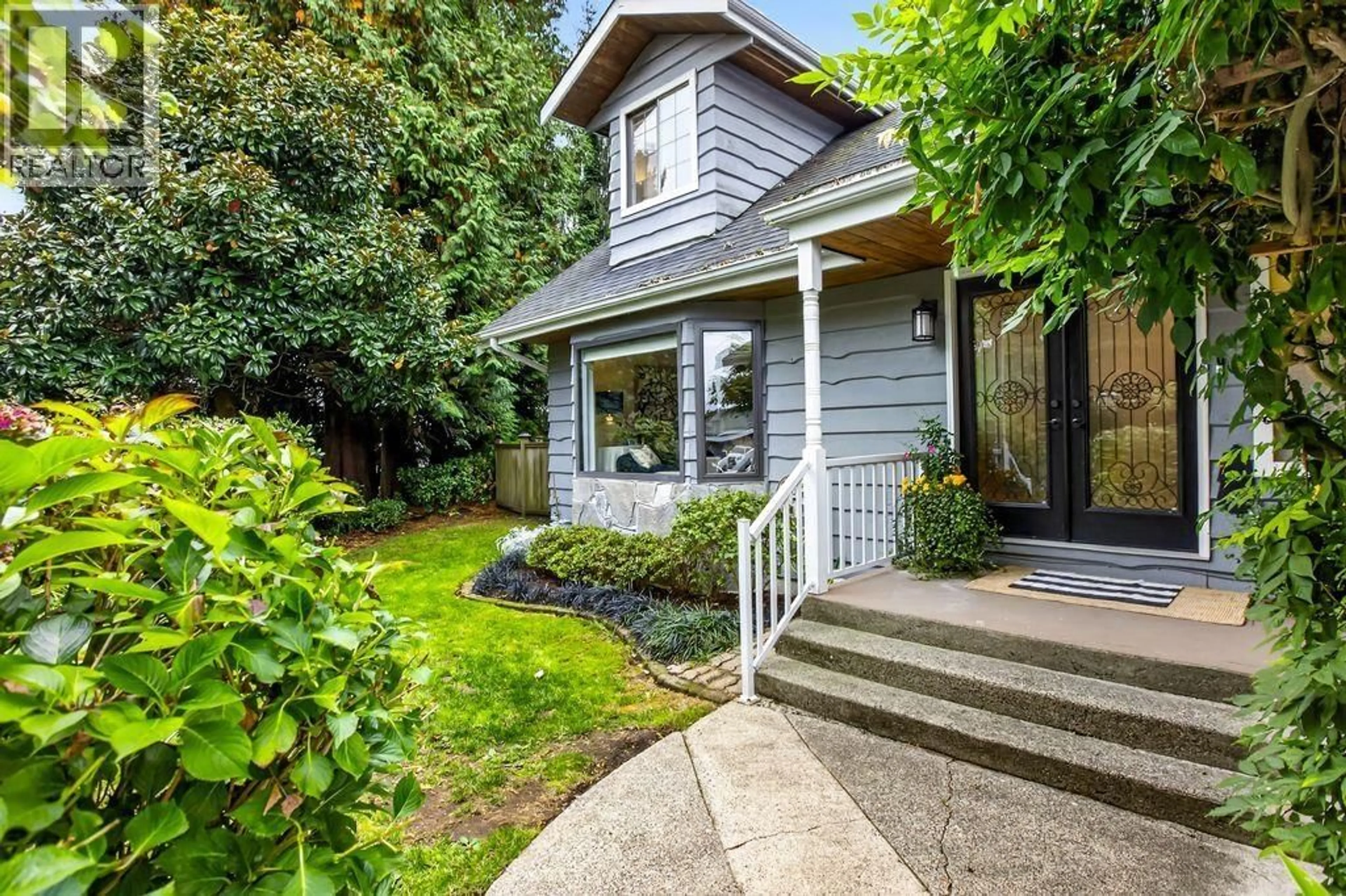 Home with vinyl exterior material, street for 11643 192B STREET, Pitt Meadows British Columbia V3Y1E9
