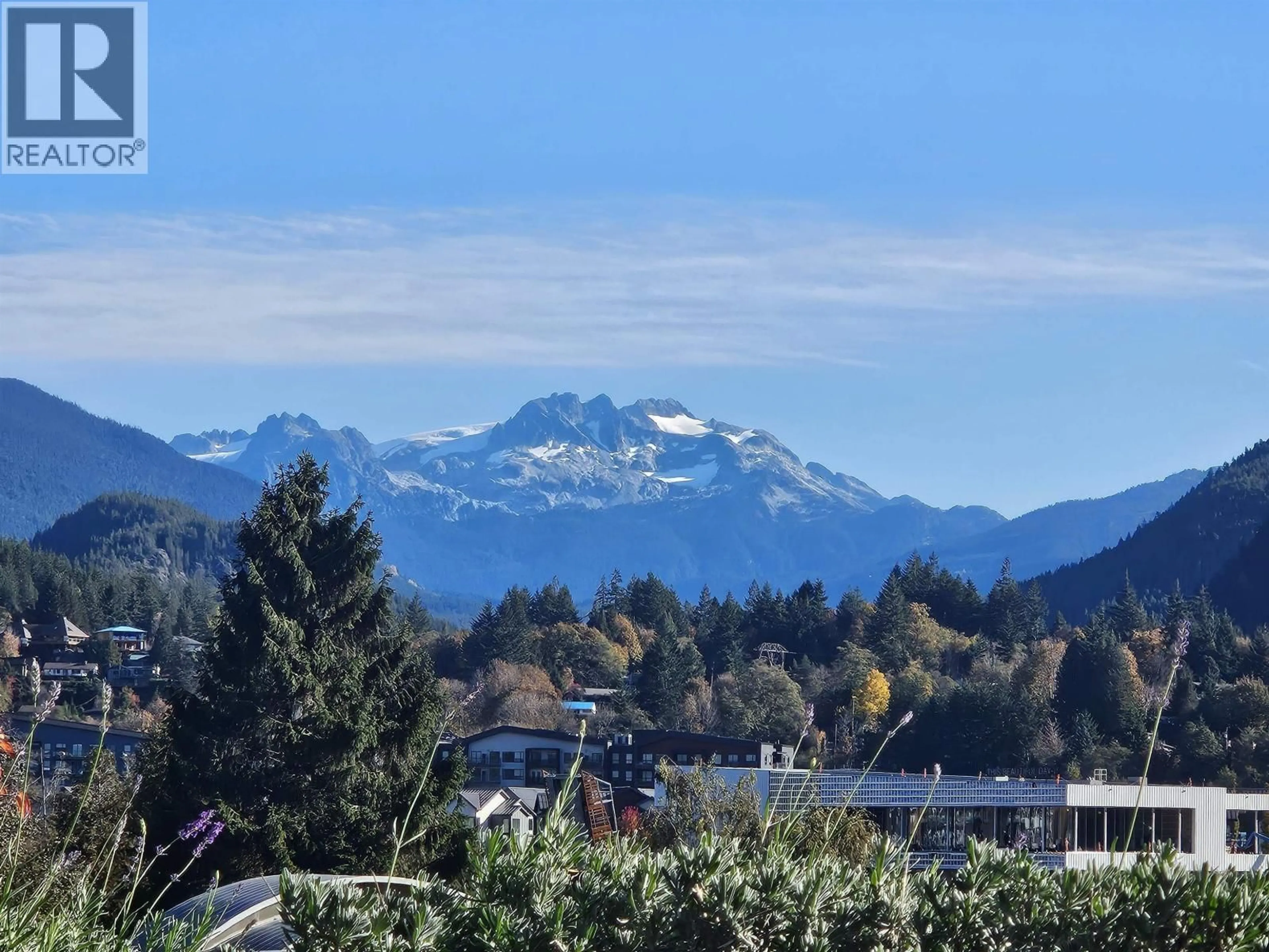 Blurry image for 318 - 37881 CLEVELAND AVENUE, Squamish British Columbia V8B0Z7