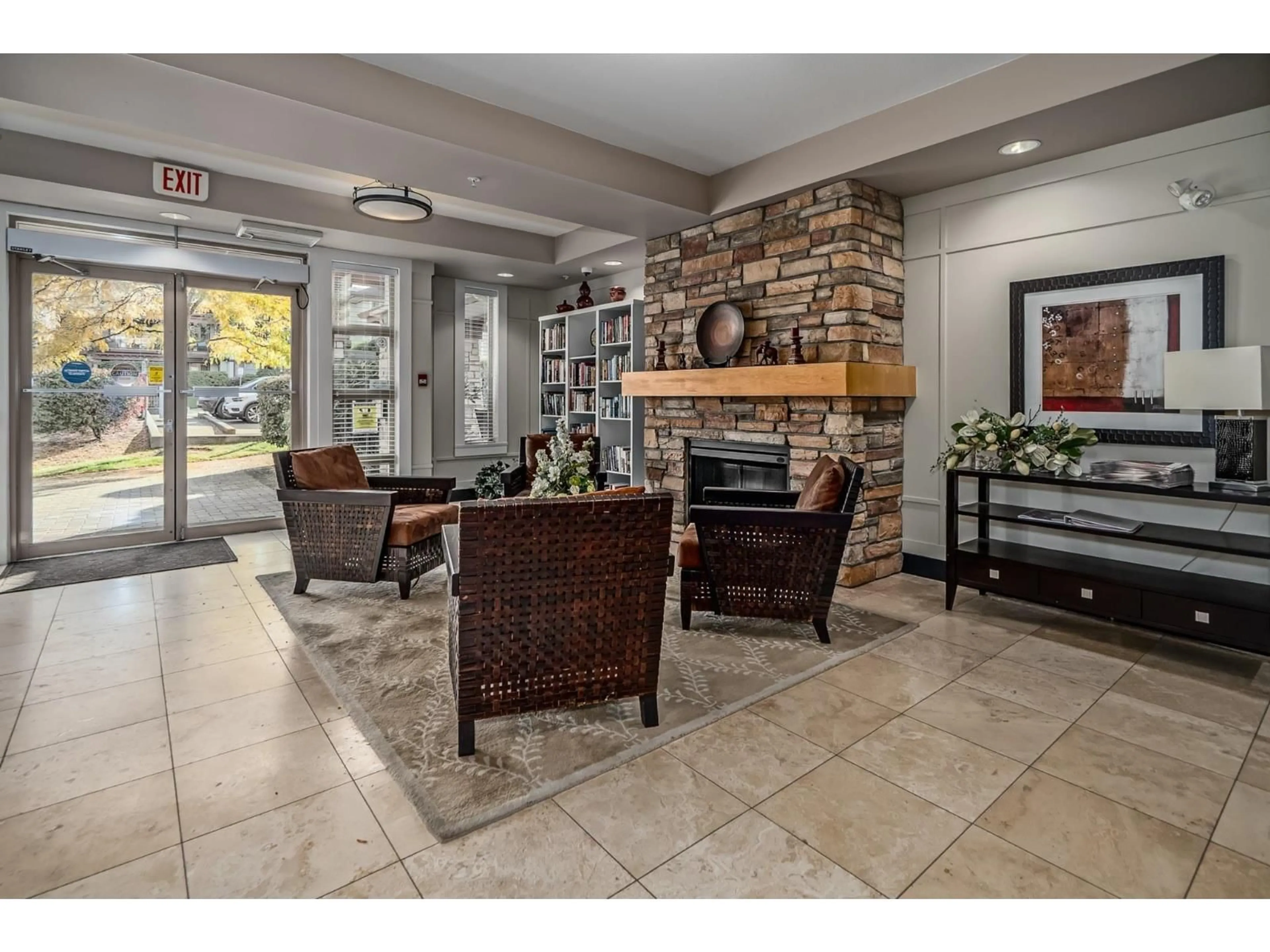 Lobby for 101 - 16455 64 AVENUE, Surrey British Columbia V2S6V7