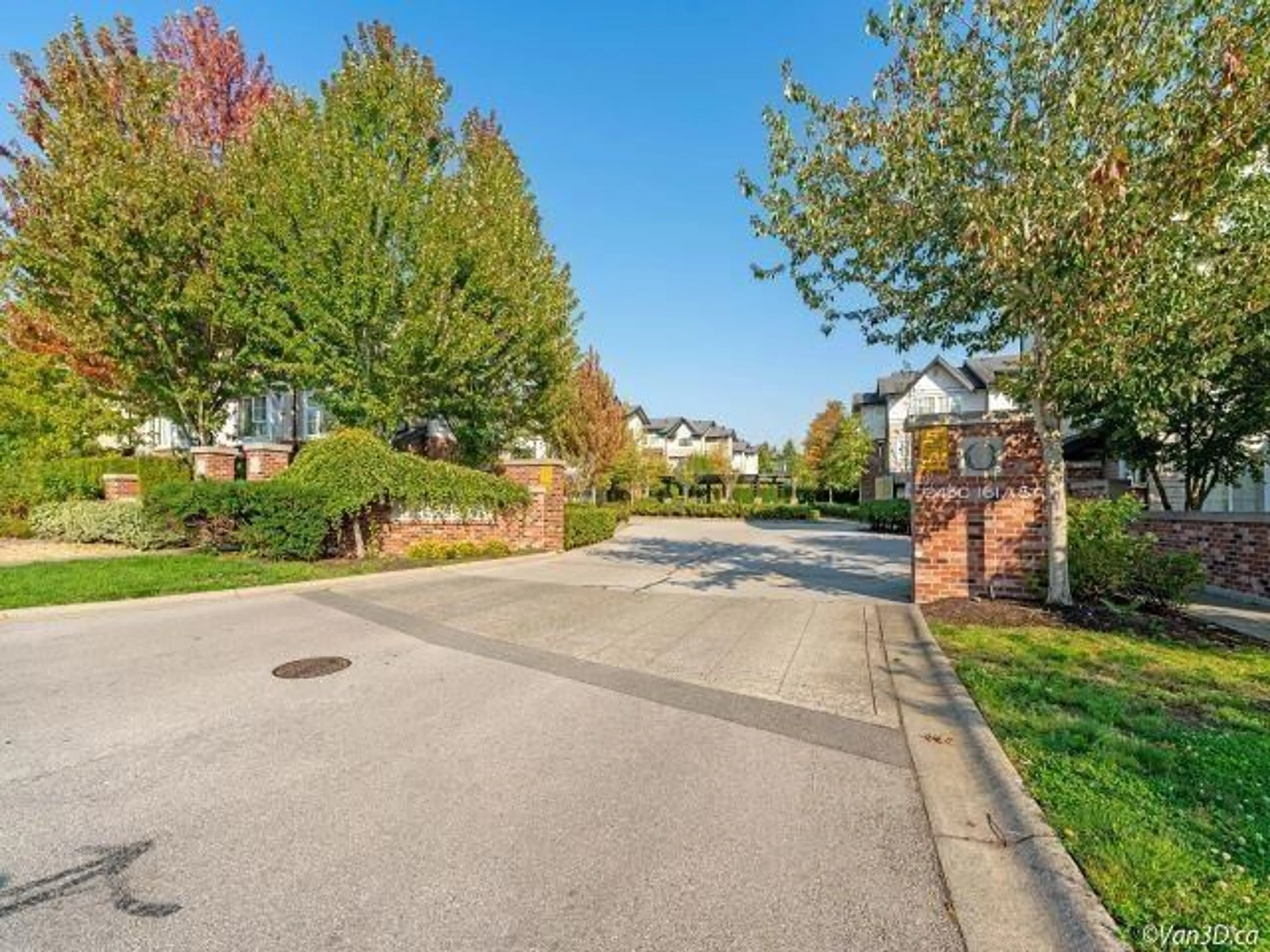 A pic from outside/outdoor area/front of a property/back of a property/a pic from drone, street for 224 - 2450 161A STREET STREET, Surrey British Columbia V3Z8K4
