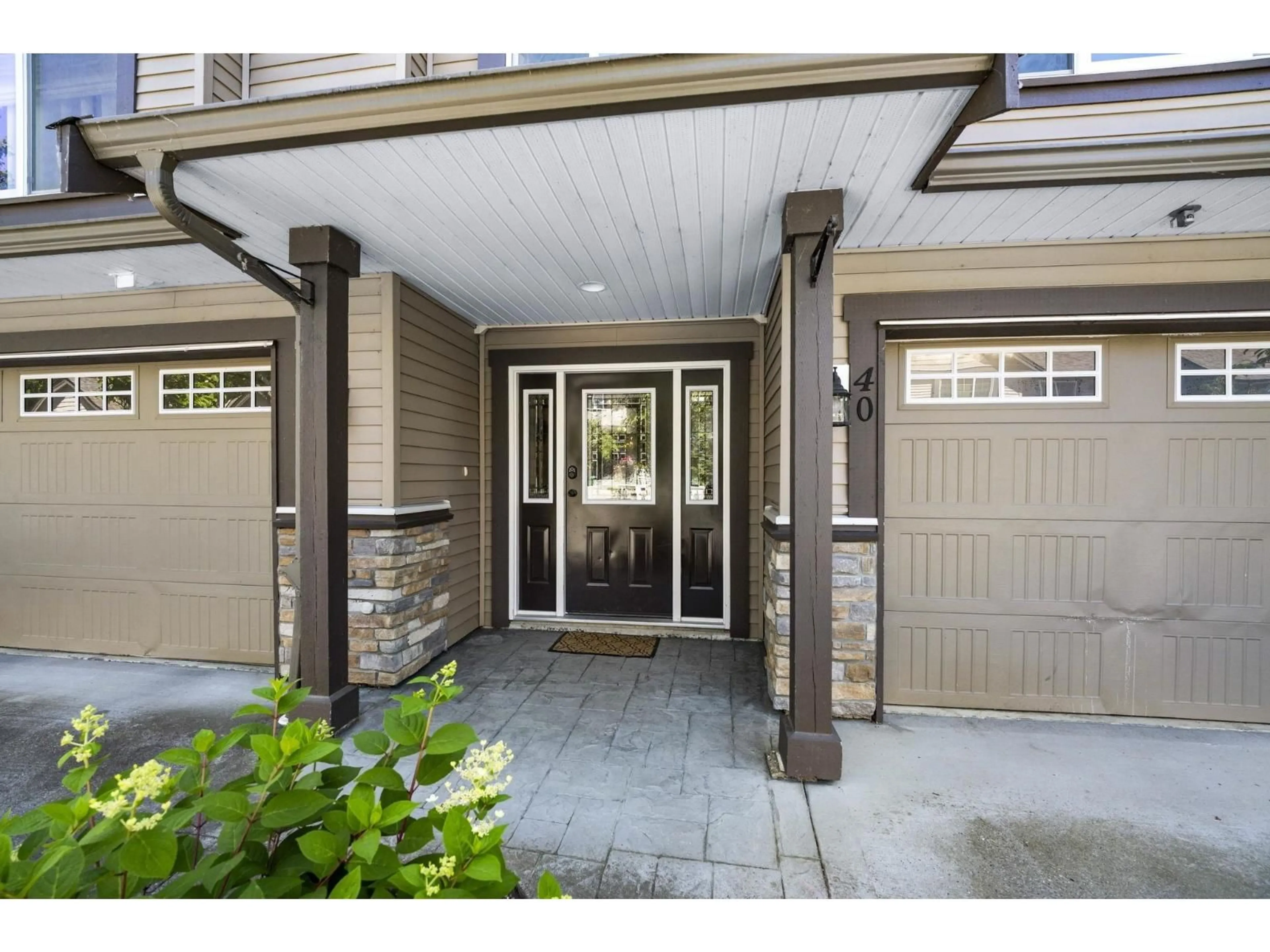 Indoor entryway for 40 - 46791 HUDSON ROAD, Chilliwack British Columbia V2R0L5