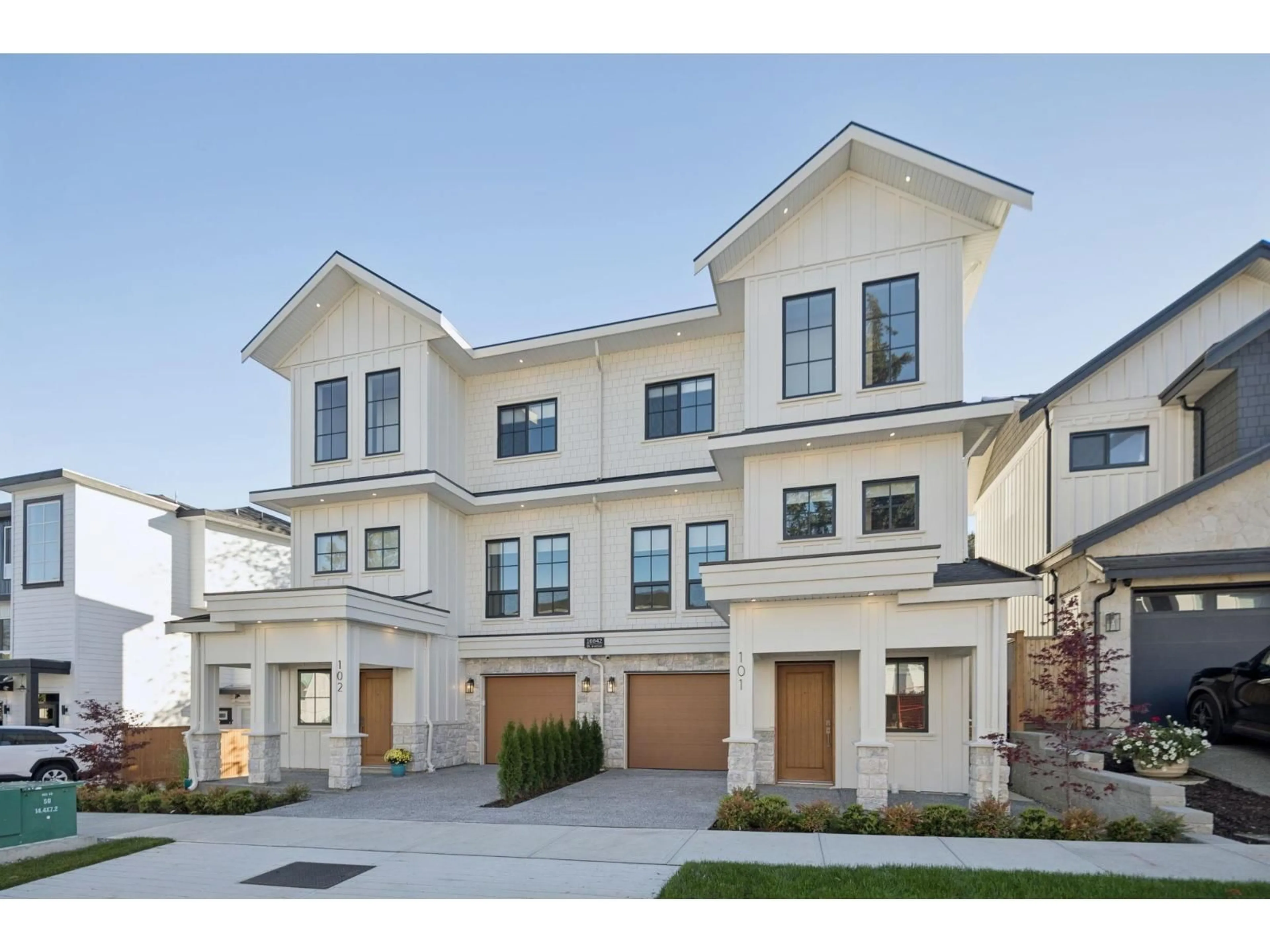 Unknown for 101 - 16042 9A AVENUE, Surrey British Columbia V4A9A7
