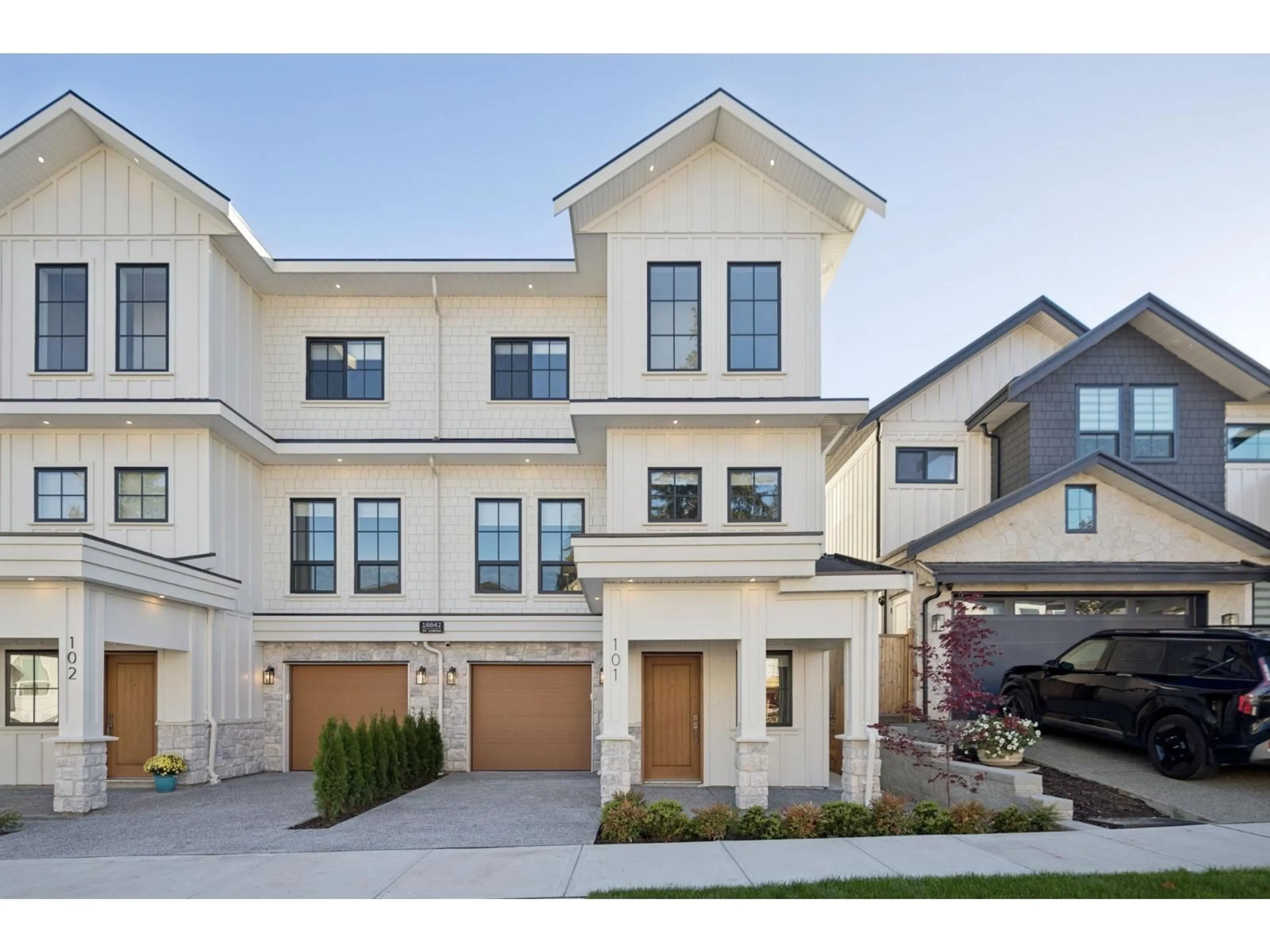 Unknown for 101 - 16042 9A AVENUE, Surrey British Columbia V4A9A7