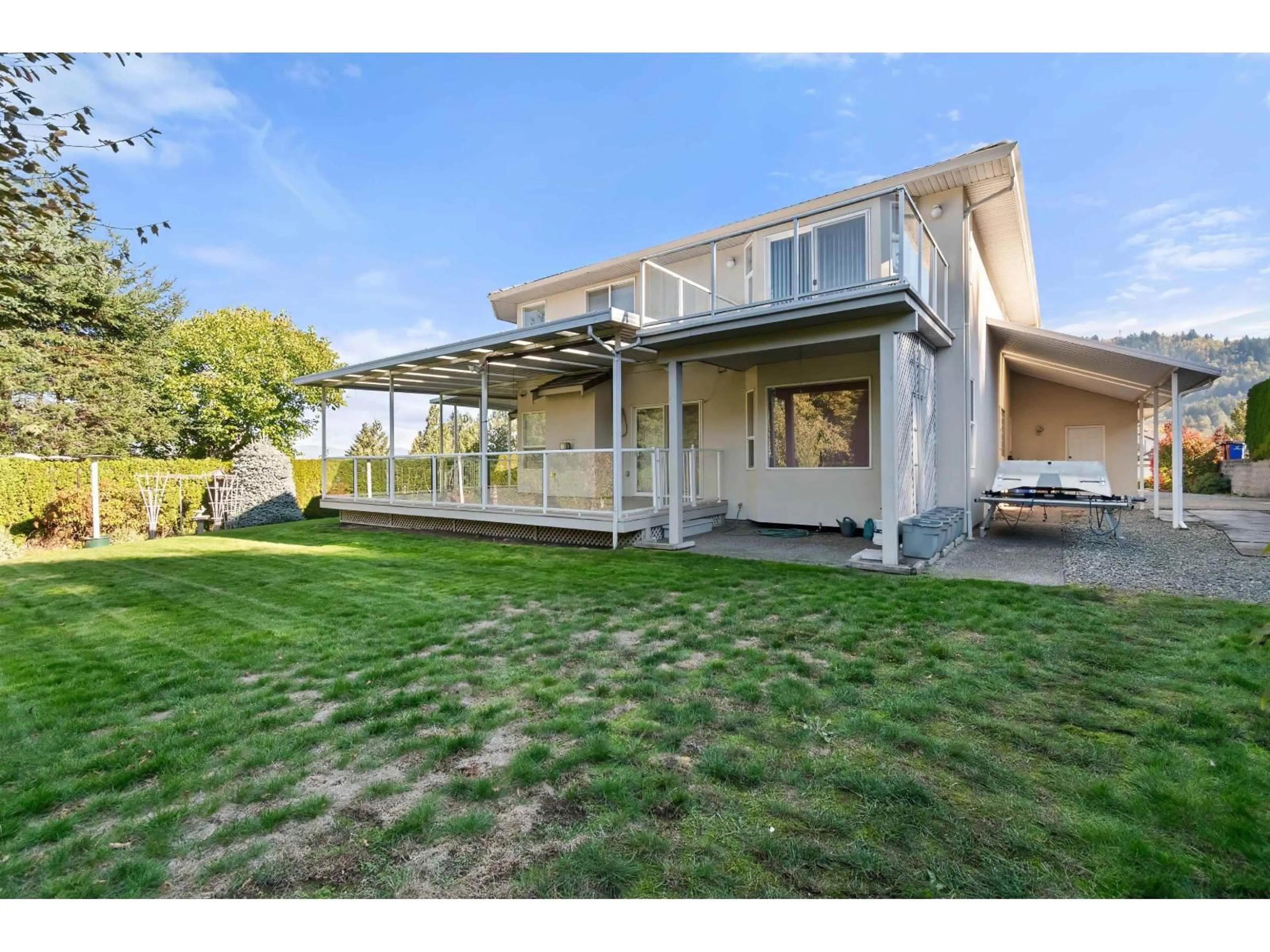 A pic from outside/outdoor area/front of a property/back of a property/a pic from drone, unknown for 5659 VIEWPOINT PLACE, Chilliwack British Columbia V2R3Y4