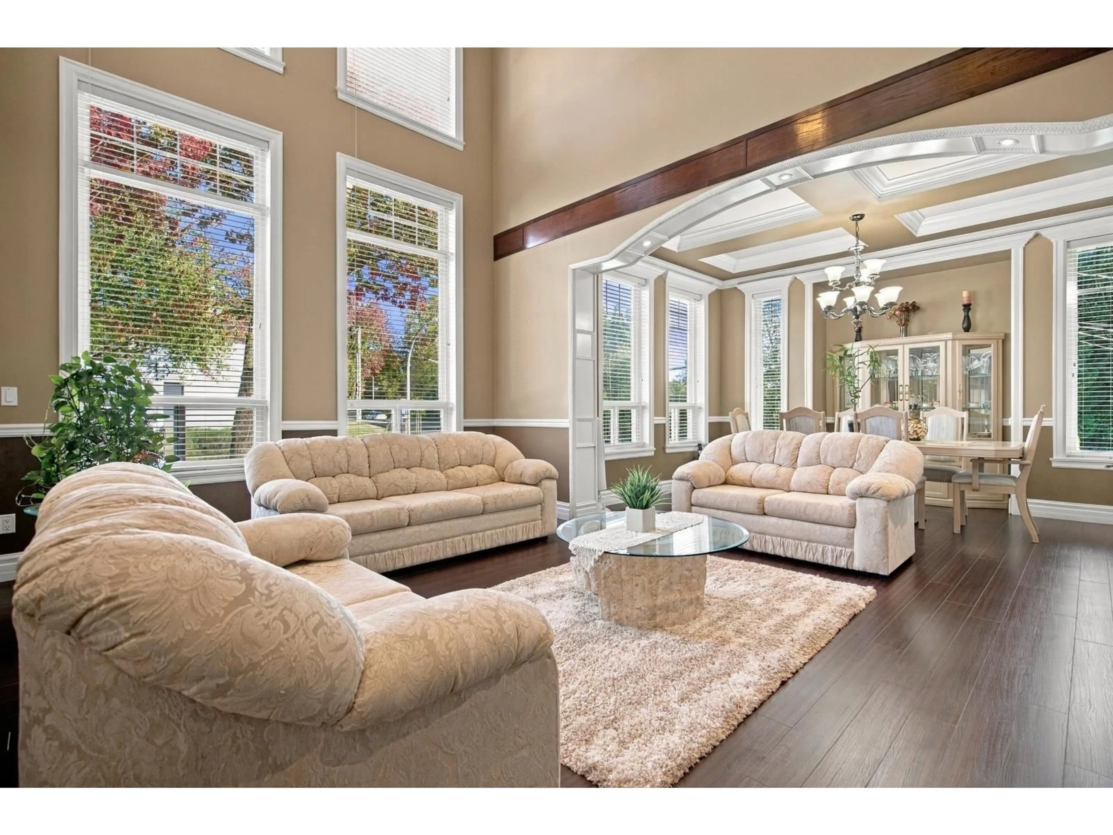 Living room with furniture, unknown for 13988 89 AVENUE, Surrey British Columbia V3V0B3