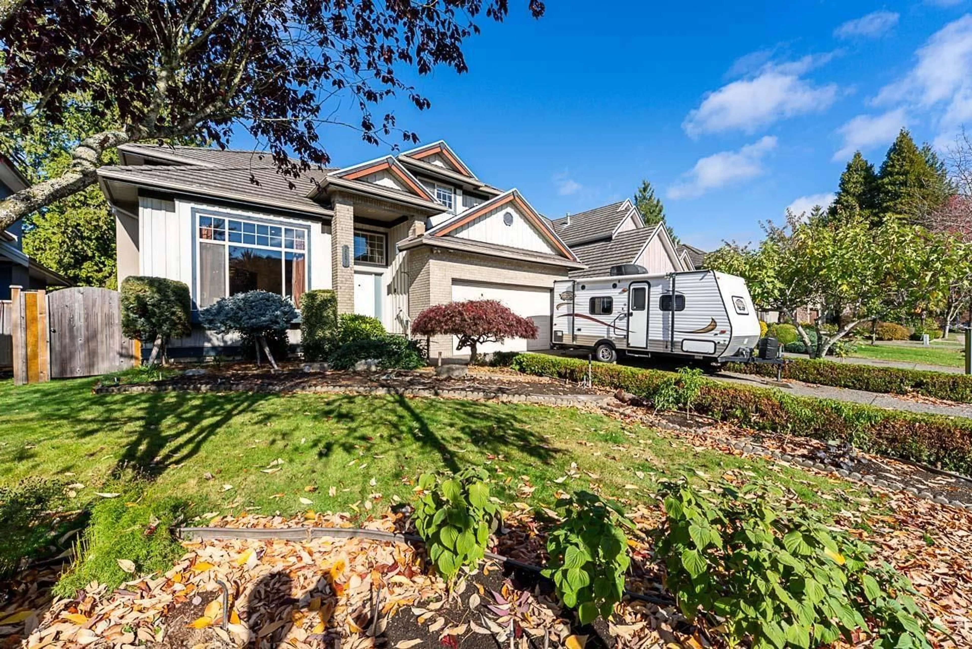 Home with vinyl exterior material, unknown for 15871 110 AVENUE, Surrey British Columbia V4N5E9