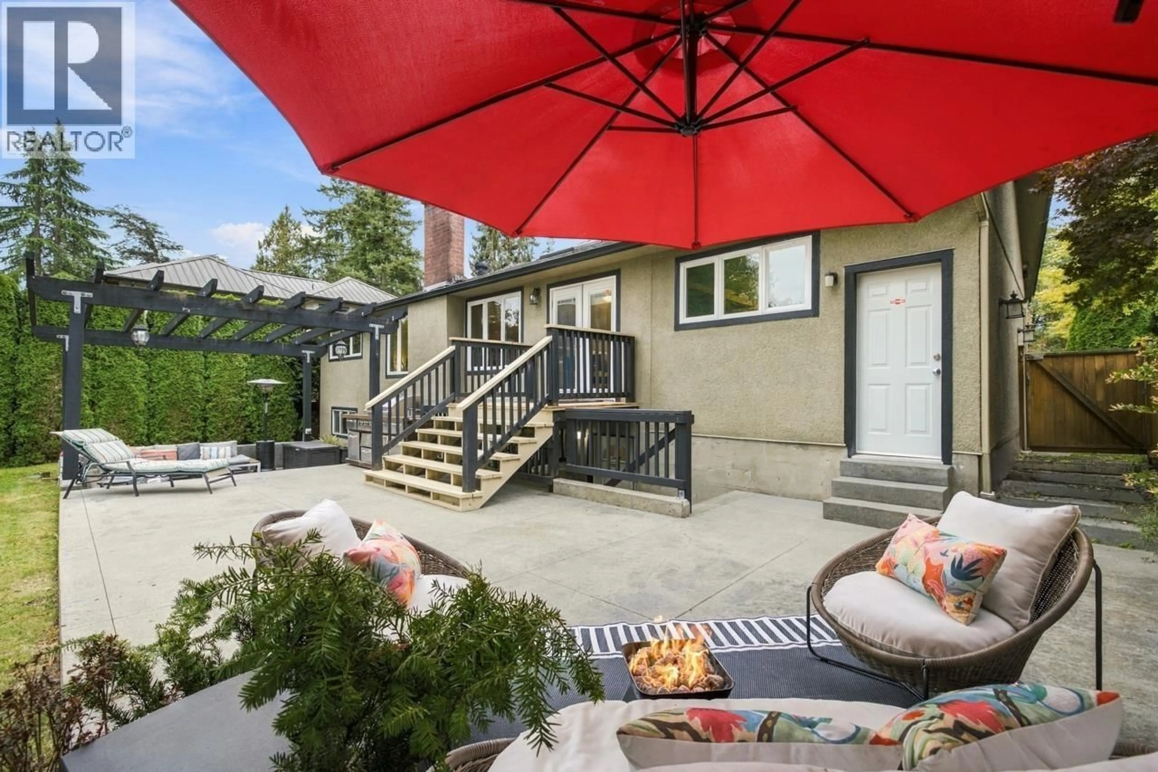 Patio, street for 5788 CROWN STREET, Vancouver British Columbia V6N2B7