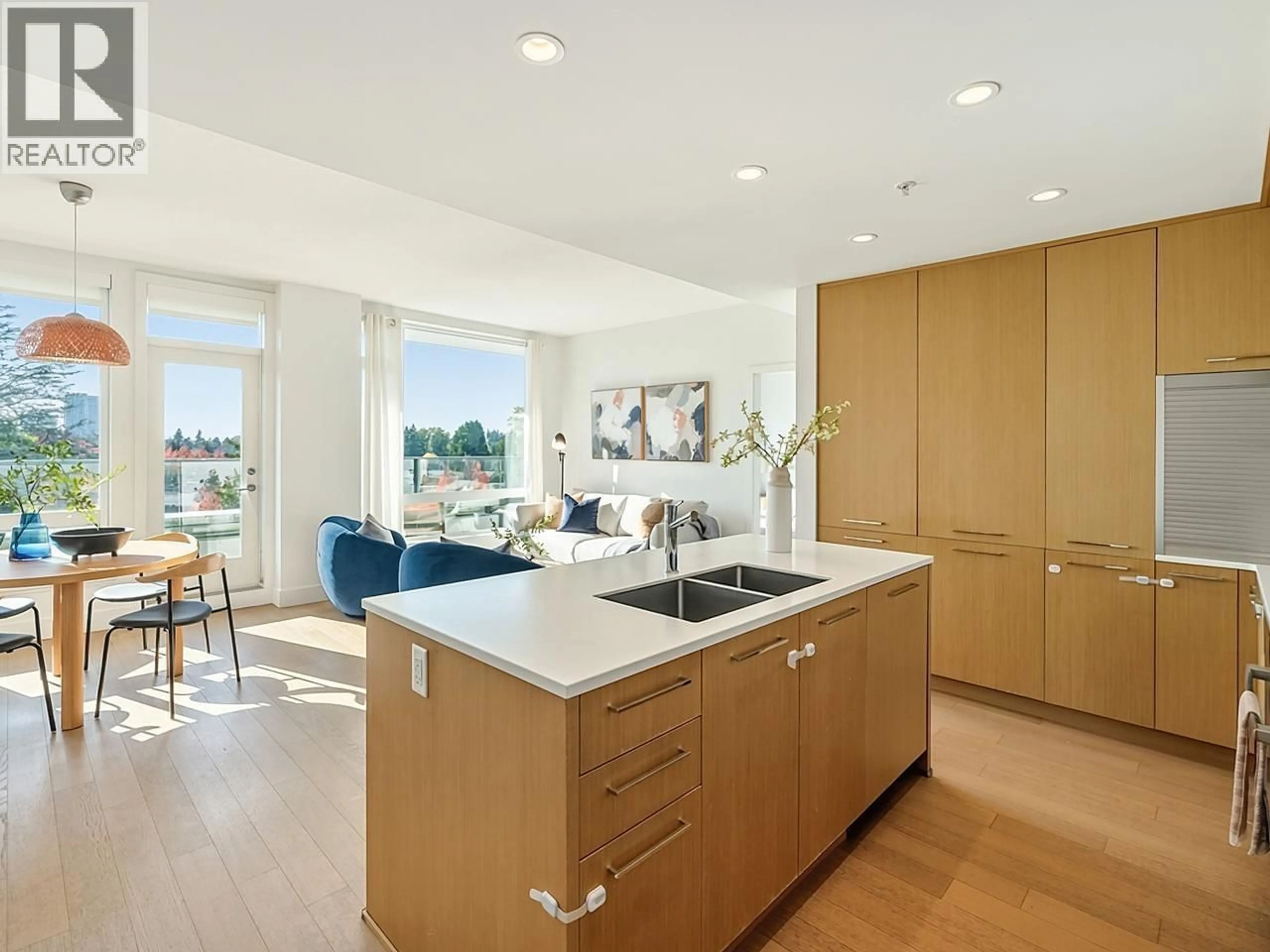Open concept kitchen, unknown for 605 - 5115 CAMBIE STREET, Vancouver British Columbia V5Z2Z6