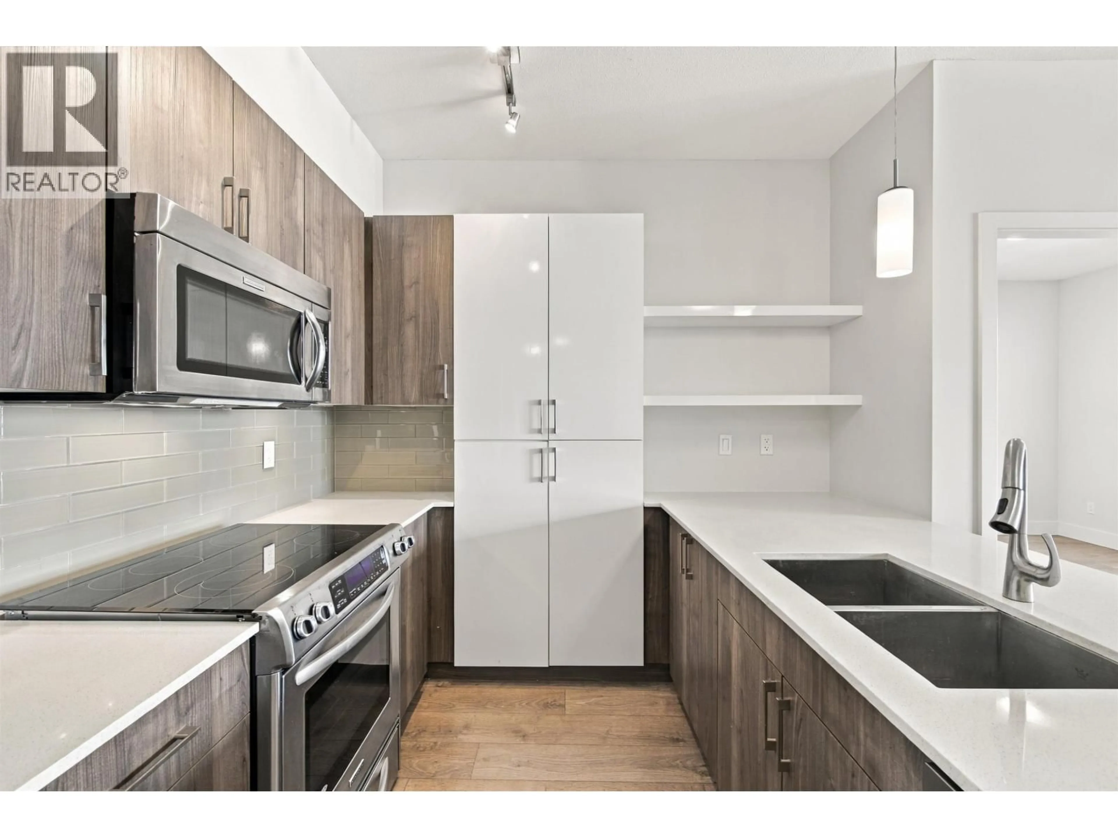 Standard kitchen, unknown for 410 - 630 COMO LAKE AVENUE, Coquitlam British Columbia V3J0E4