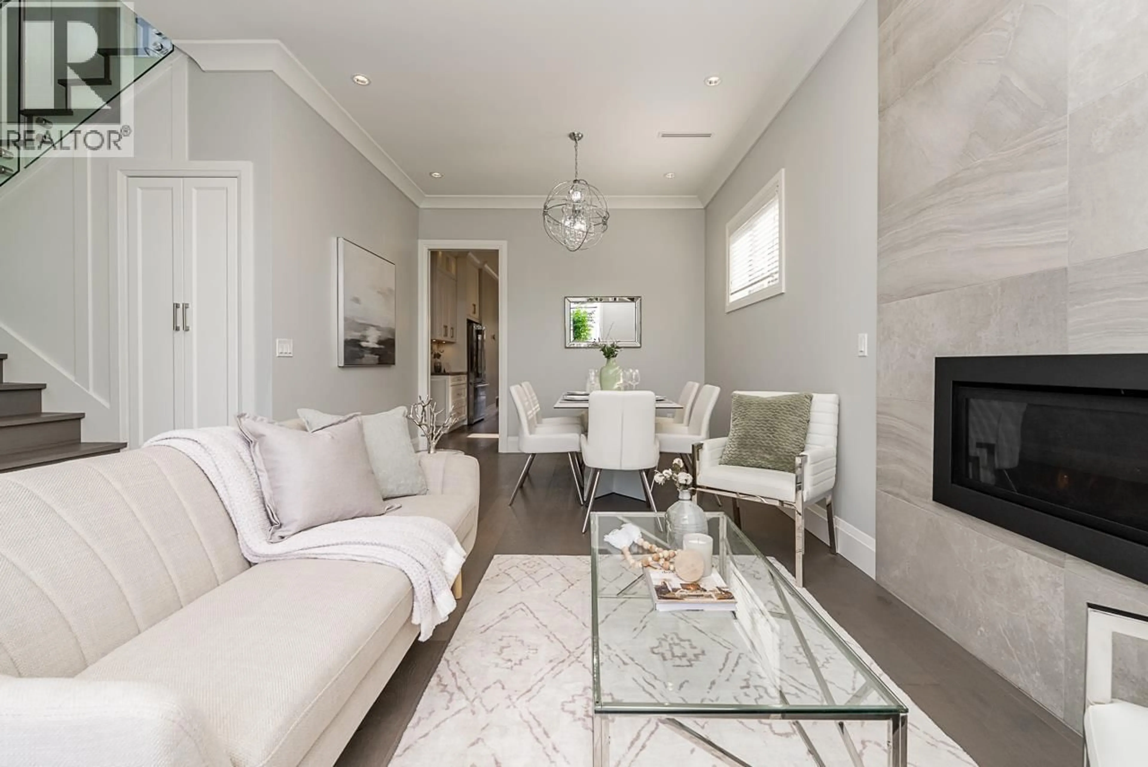 Living room with furniture, unknown for 6585 HALIFAX STREET, Burnaby British Columbia V5B2P9