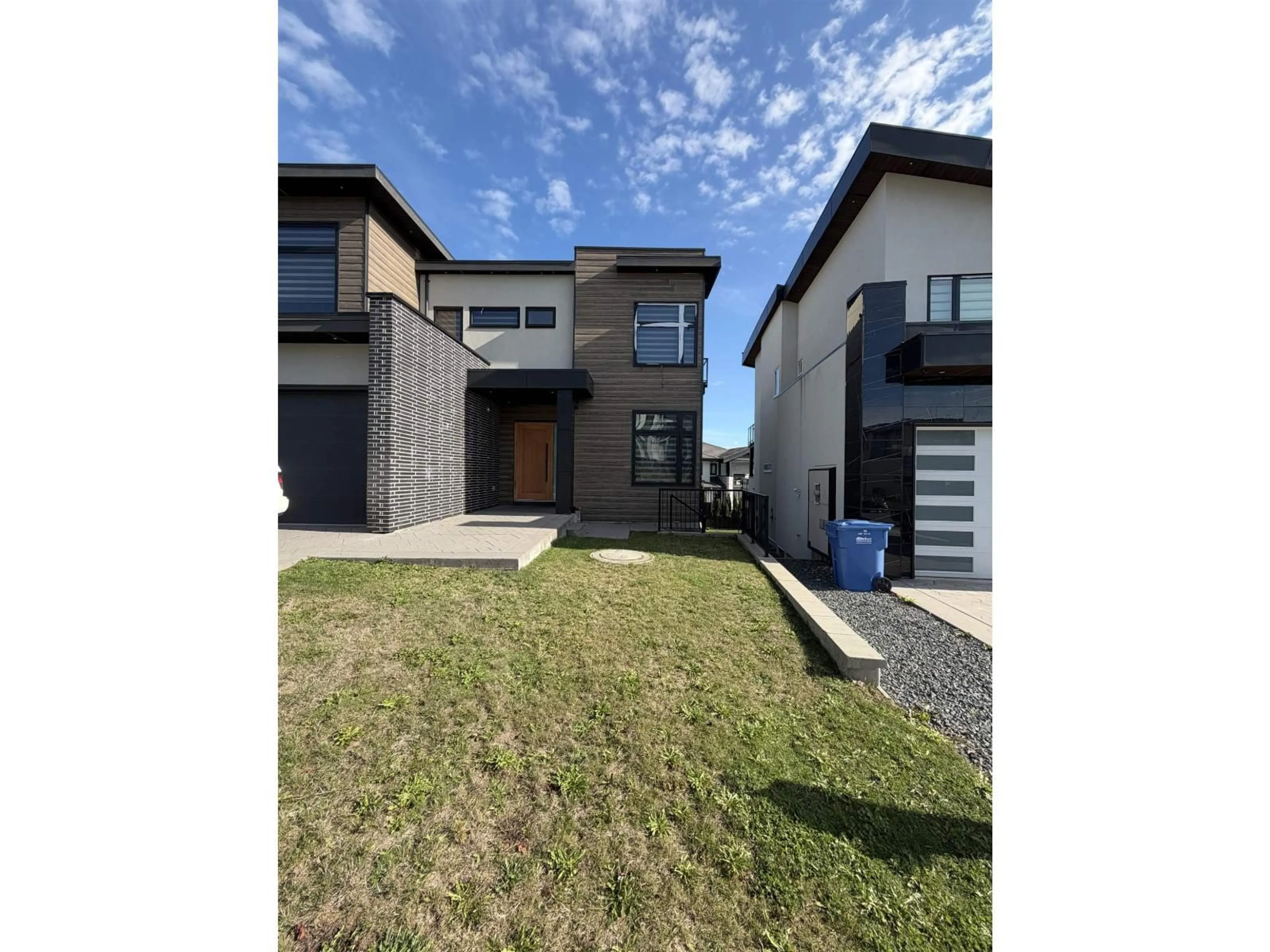 Home with brick exterior material, street for 2748 MONTANA PLACE, Abbotsford British Columbia V3G0G8