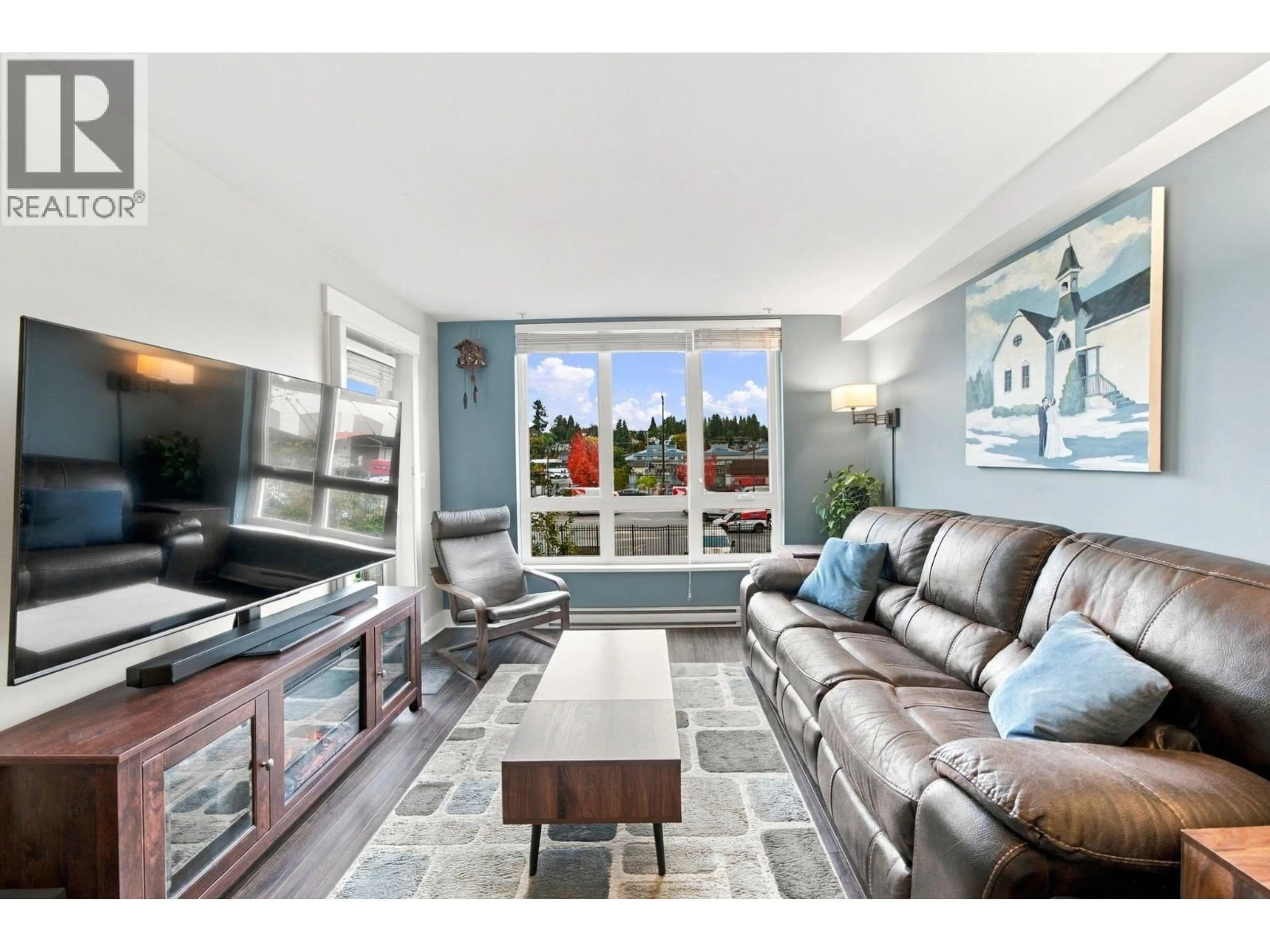 Living room with furniture, unknown for 208 - 85 EIGHTH AVENUE, New Westminster British Columbia V3L0E9