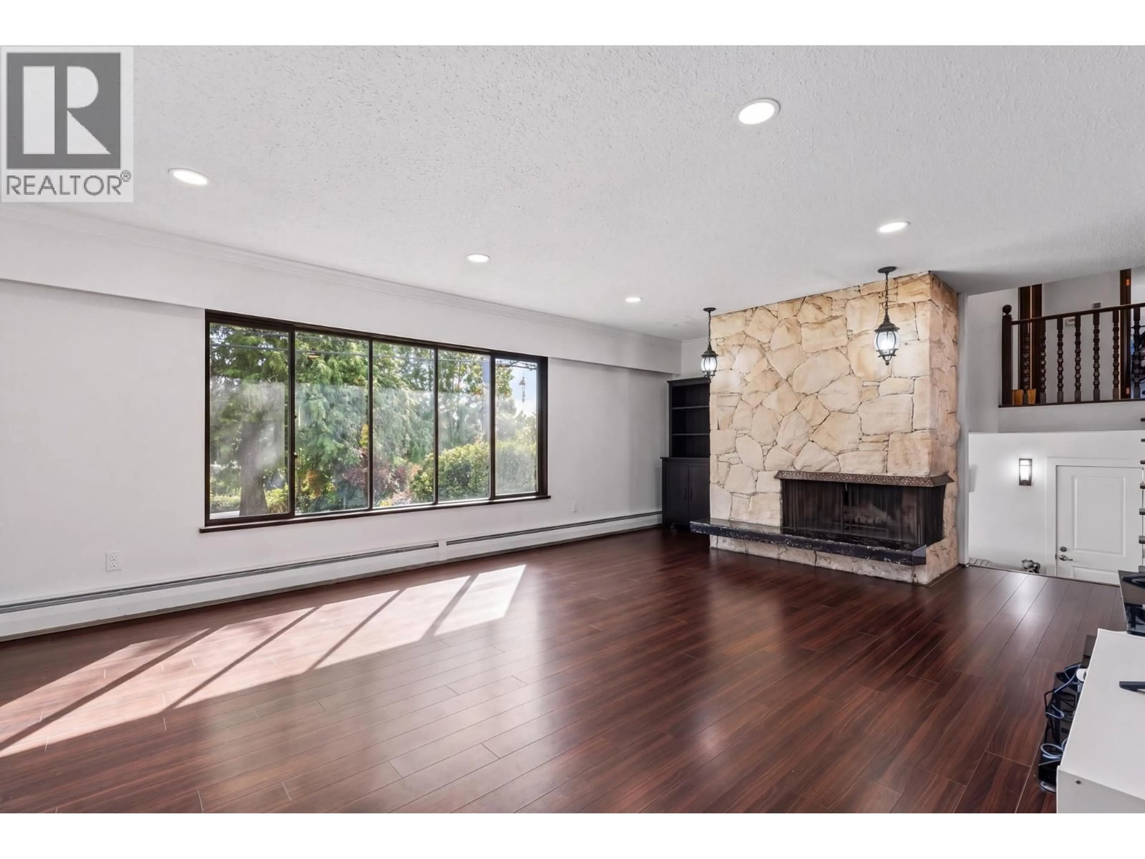 Unknown for 6773 HALIFAX STREET, Burnaby British Columbia V5B2R3