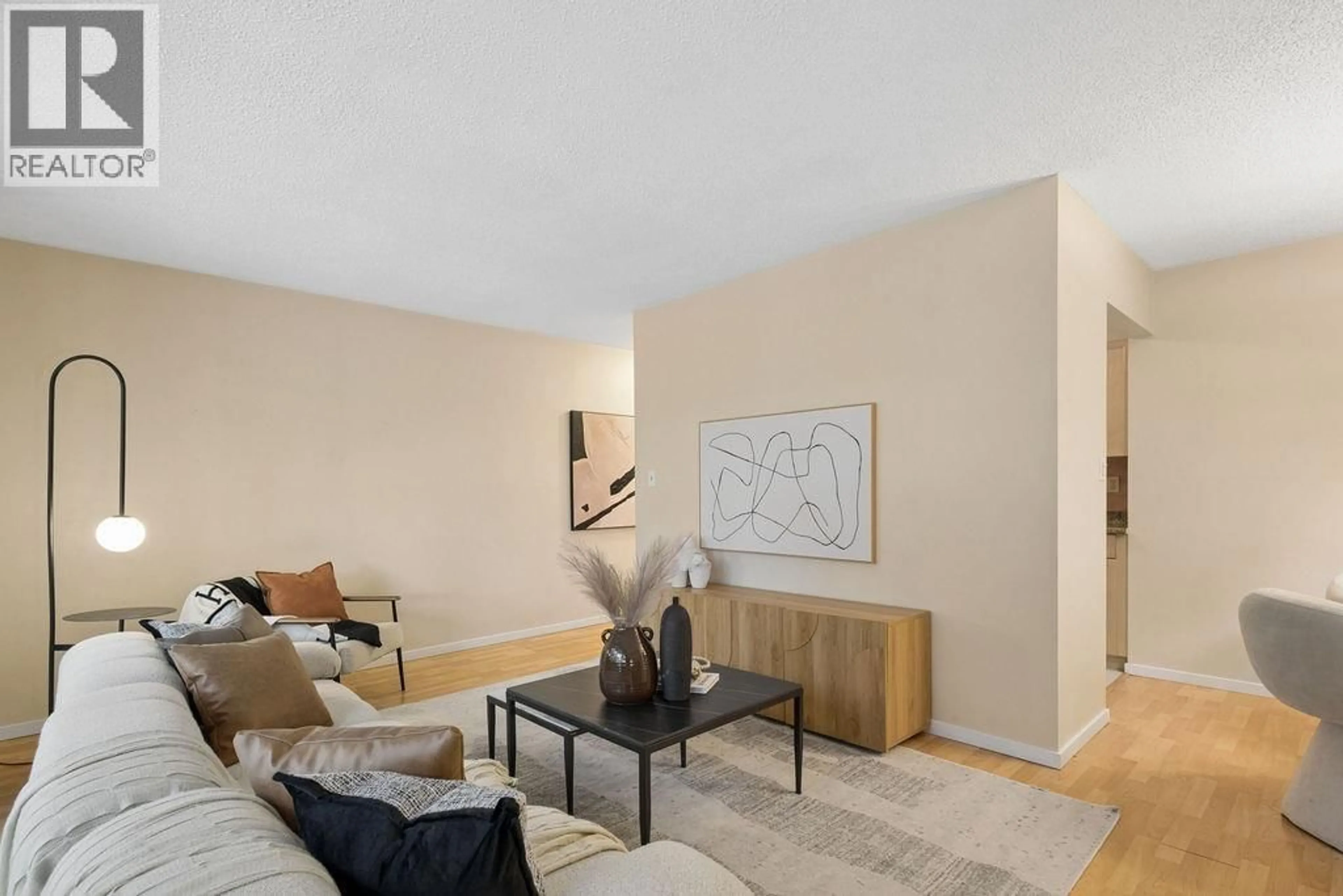 Living room with furniture, unknown for 2 - 224 12TH AVENUE, Vancouver British Columbia V5T2G9