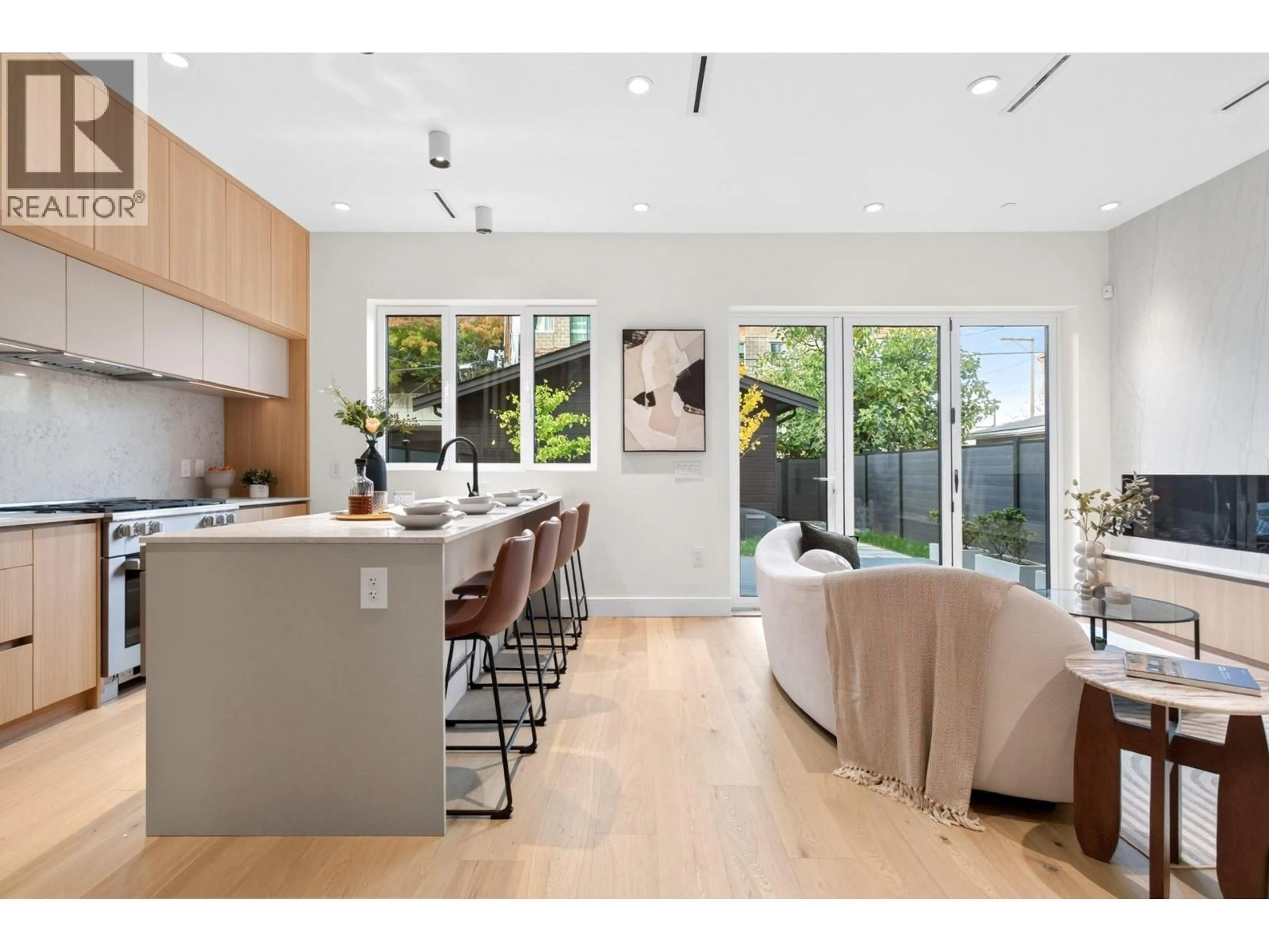 Open concept kitchen, unknown for 2 - 3315 10TH AVENUE, Vancouver British Columbia V6R2E5