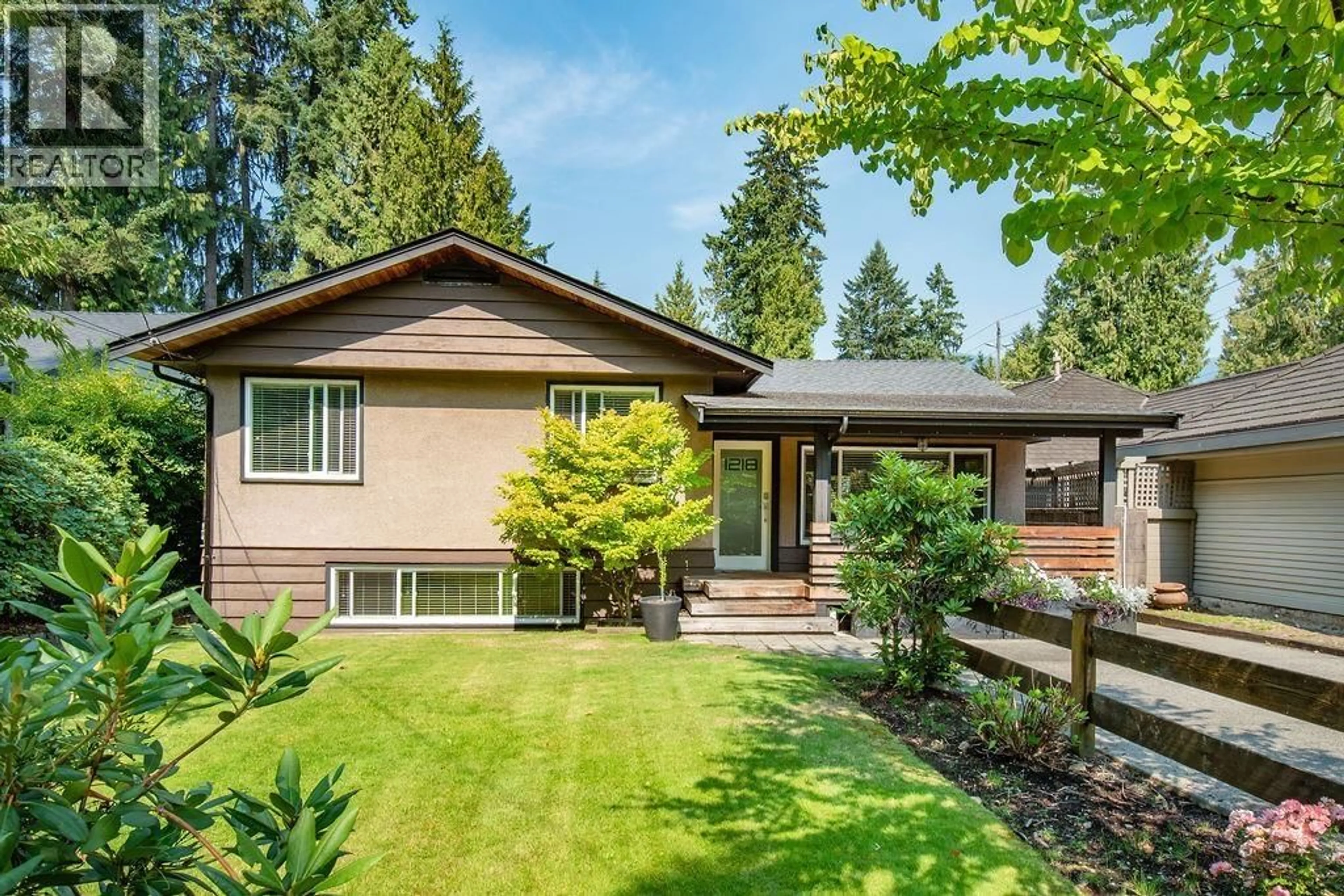 Home with vinyl exterior material, unknown for 1218 22ND STREET, North Vancouver British Columbia V7P2G1