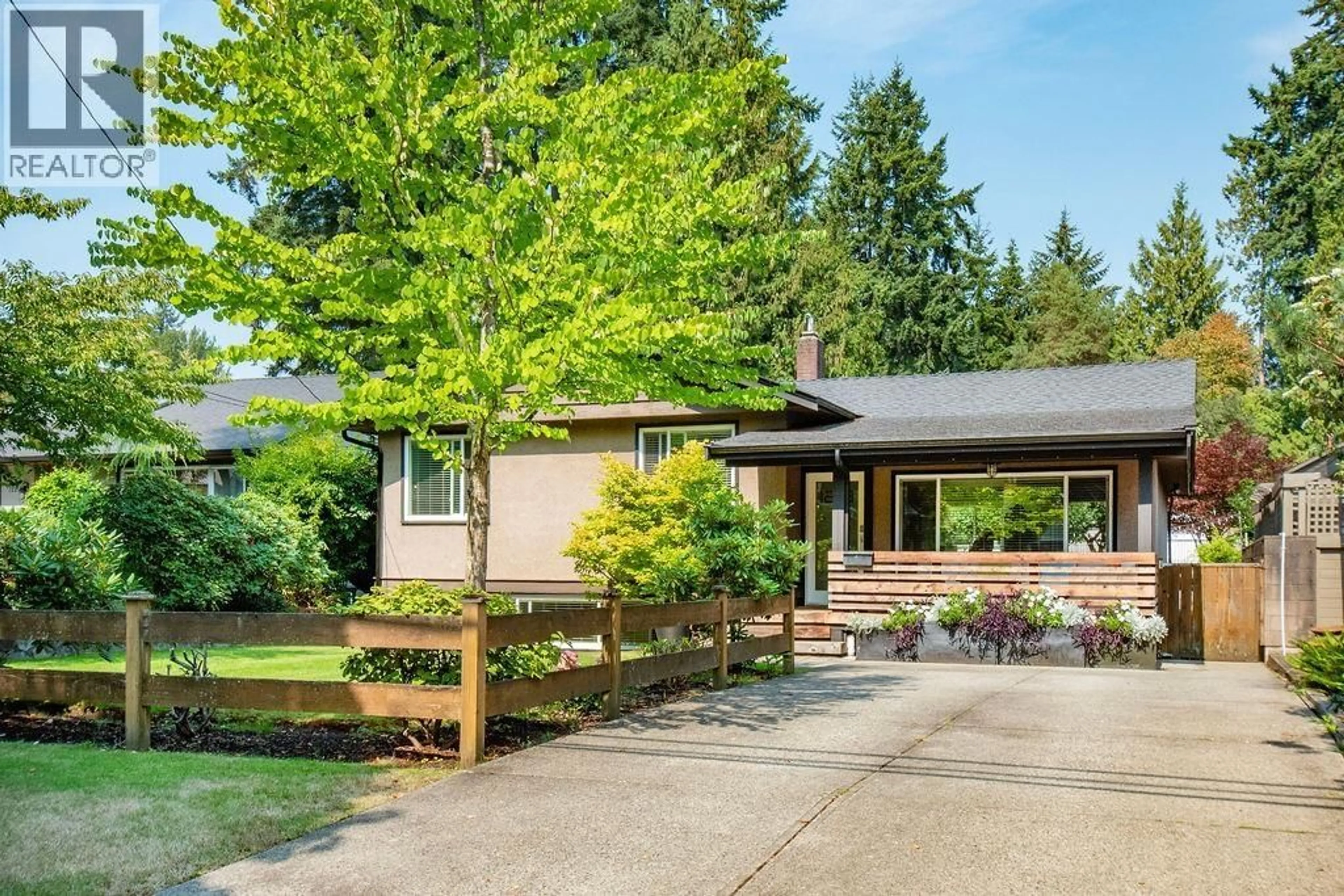 Unknown for 1218 22ND STREET, North Vancouver British Columbia V7P2G1