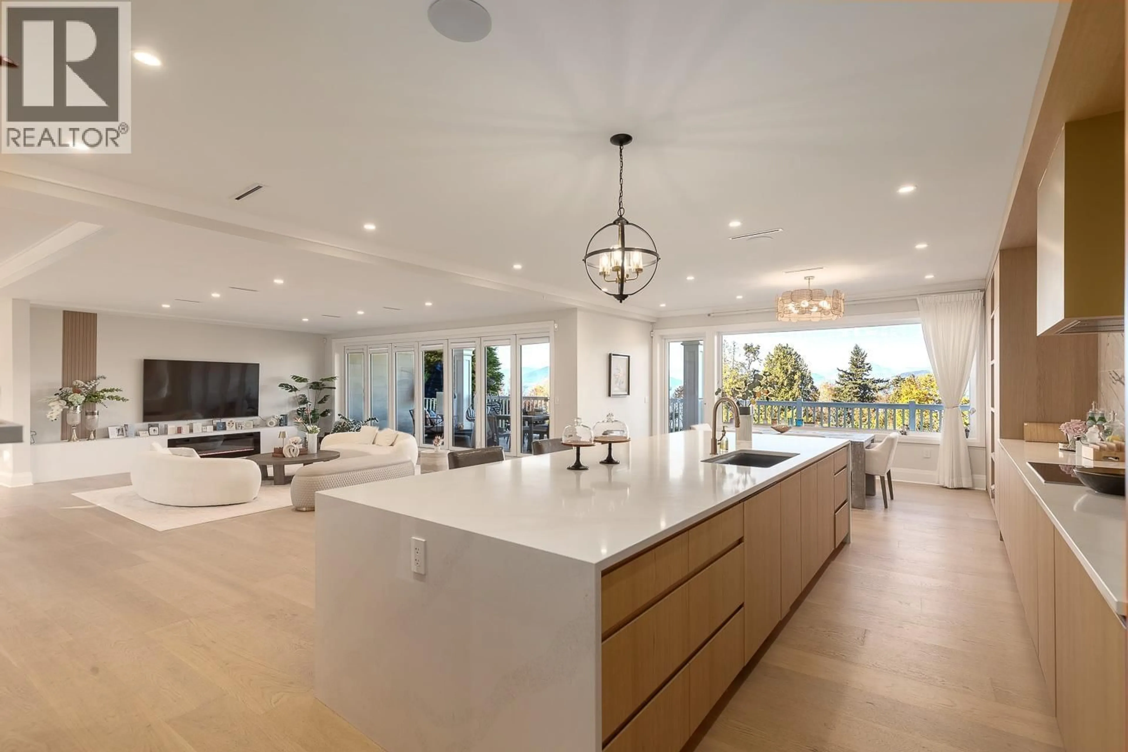 Open concept kitchen, unknown for 5747 NEWTON WYND, Vancouver British Columbia V6T1H6