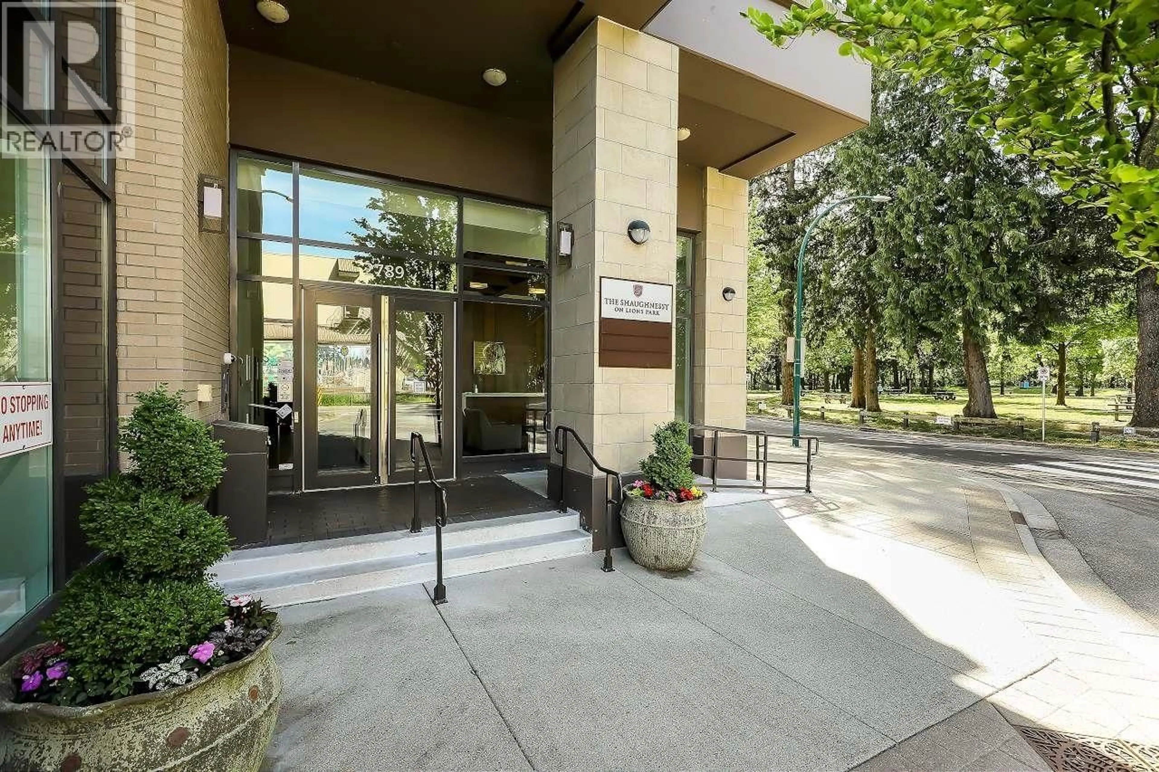 Indoor foyer for 2106 - 2789 SHAUGHNESSY STREET, Port Coquitlam British Columbia V3C0C3