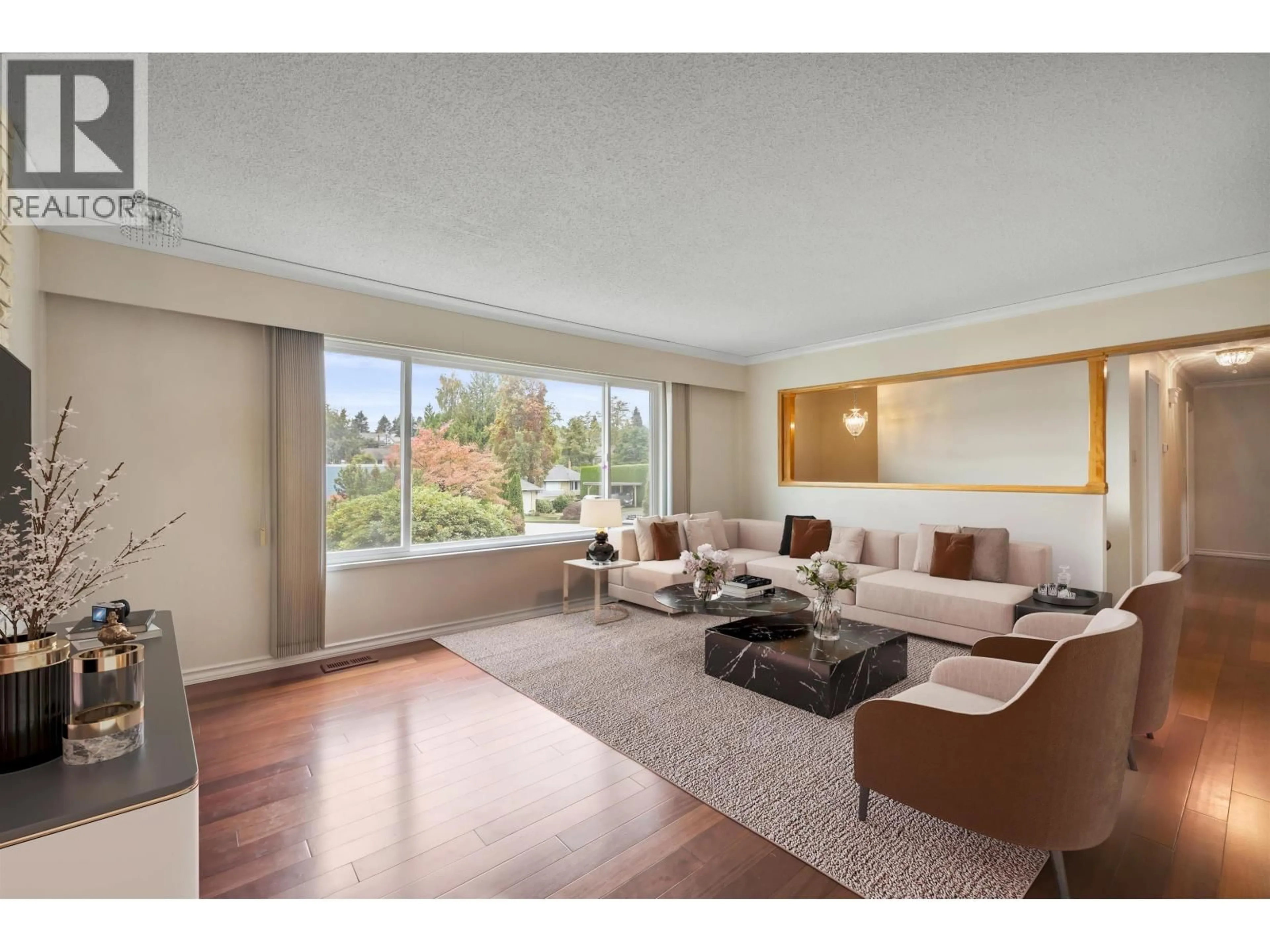 Living room with furniture, unknown for 3965 LISTER COURT, Burnaby British Columbia V5G2C3