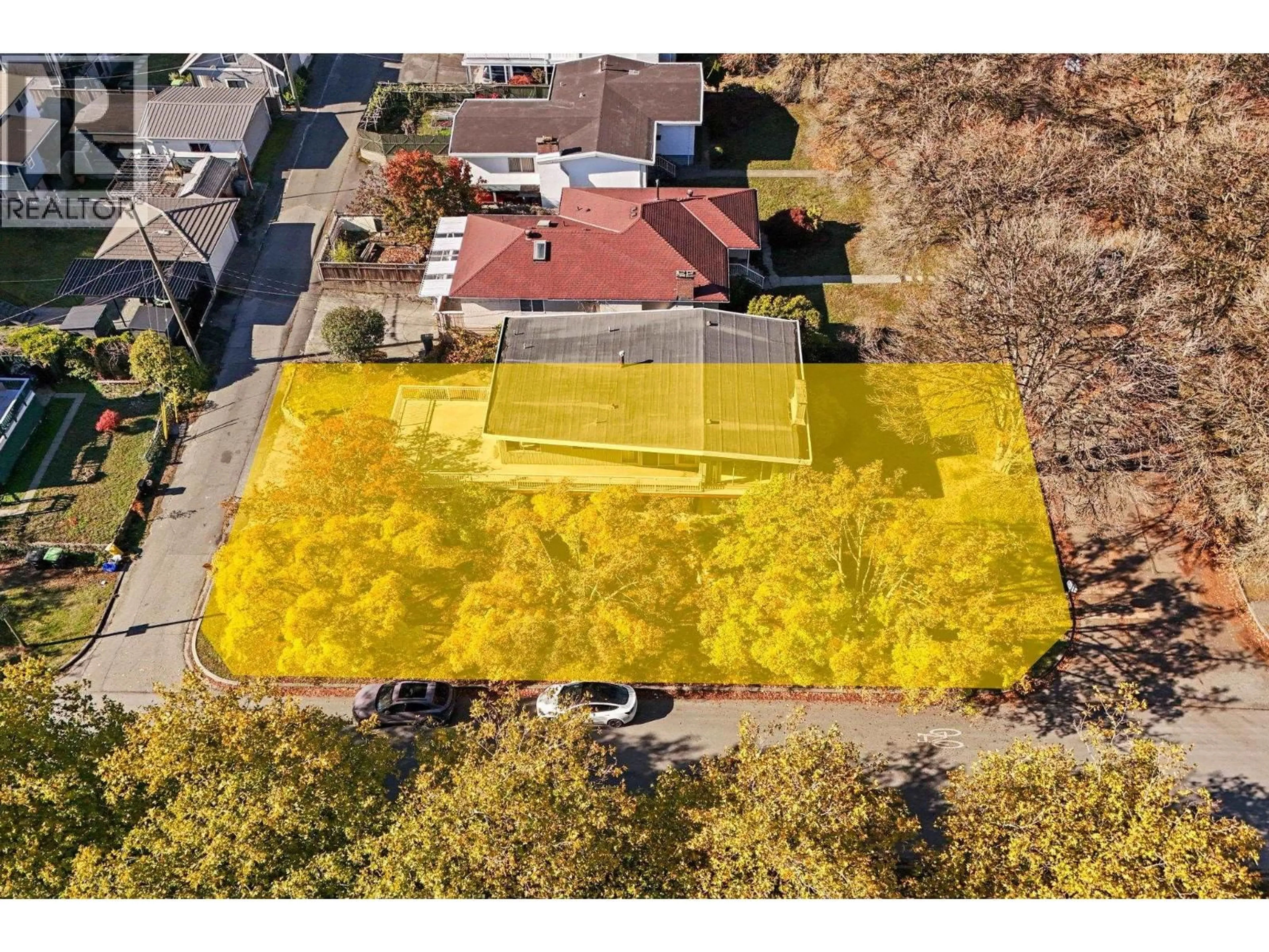 A pic from outside/outdoor area/front of a property/back of a property/a pic from drone, street for 7649 VIVIAN DRIVE, Vancouver British Columbia V5S2V6