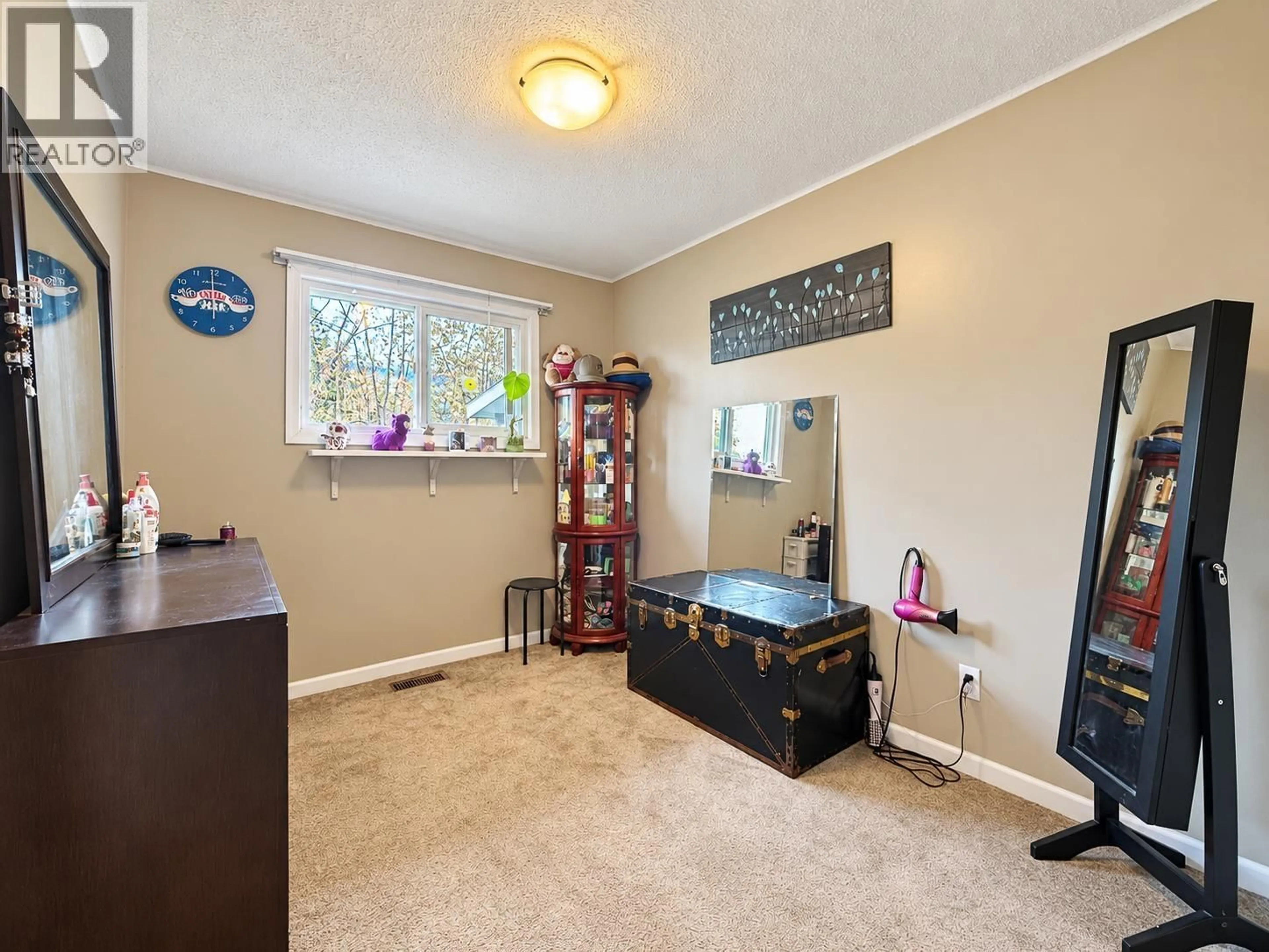 A pic of a room for 4075 FOURTH AVENUE, Smithers British Columbia V0J2N0