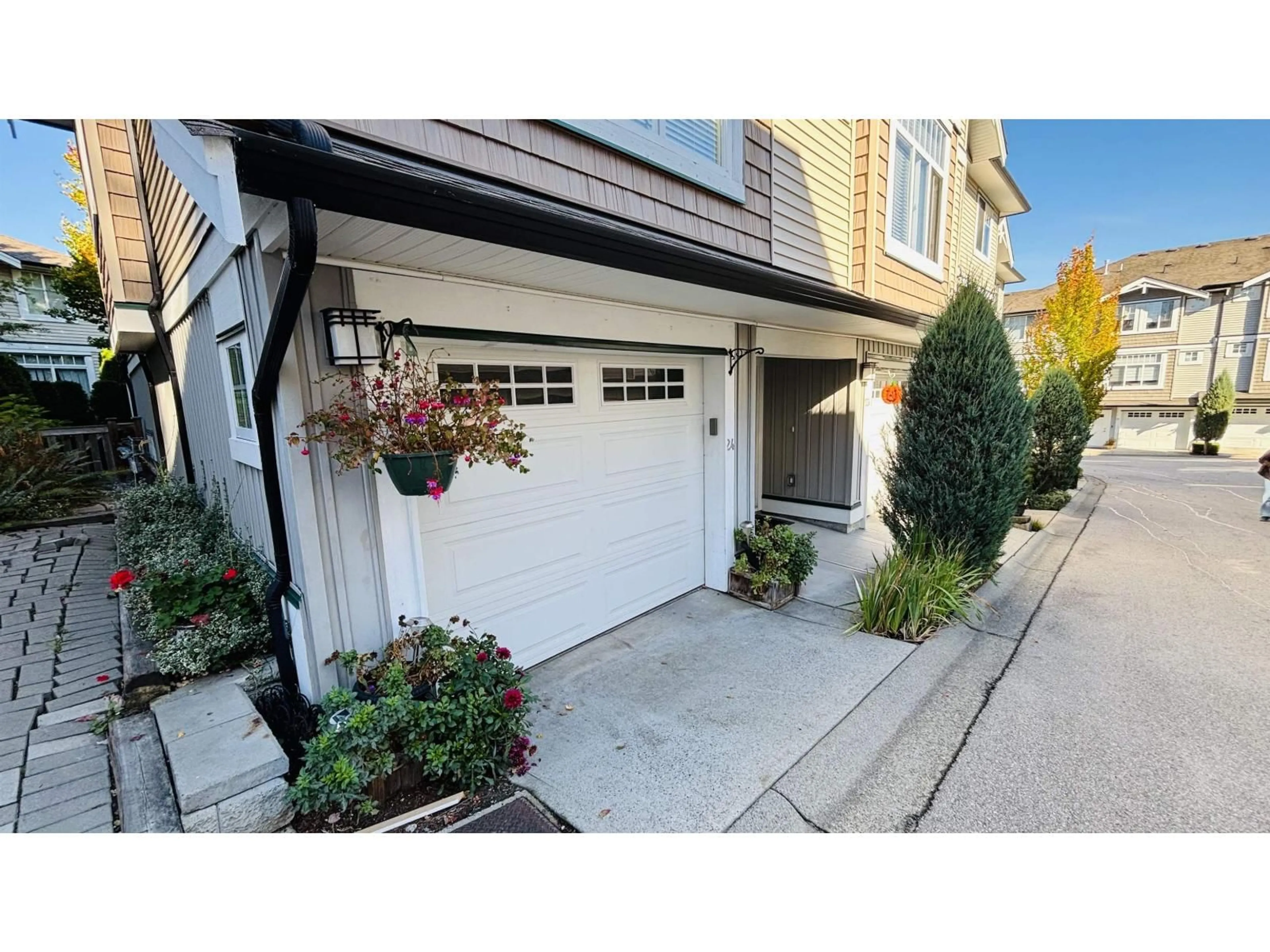 Unknown for 24 - 14356 63A AVENUE, Surrey British Columbia V3X0E3