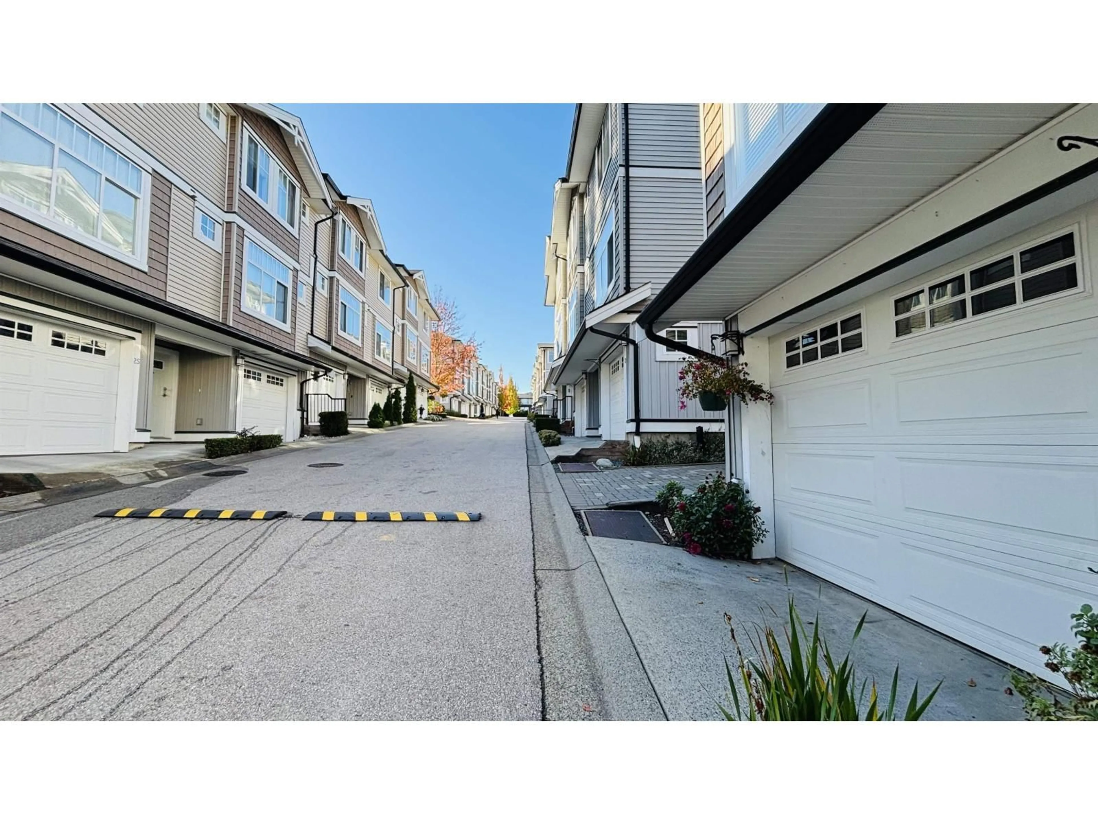 Unknown for 24 - 14356 63A AVENUE, Surrey British Columbia V3X0E3