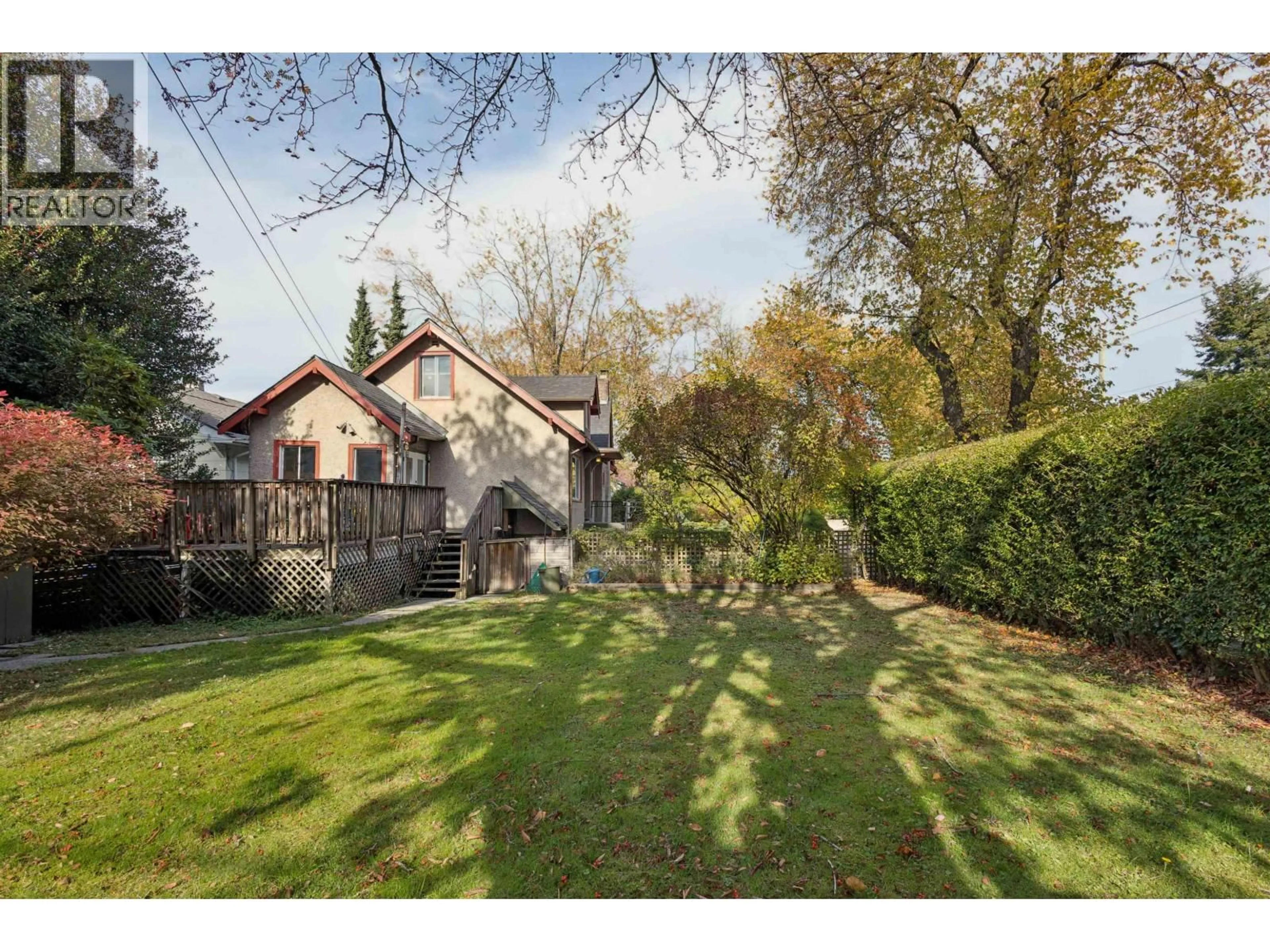 A pic from outside/outdoor area/front of a property/back of a property/a pic from drone, street for 75 SLOCAN STREET, Vancouver British Columbia V5K3M1
