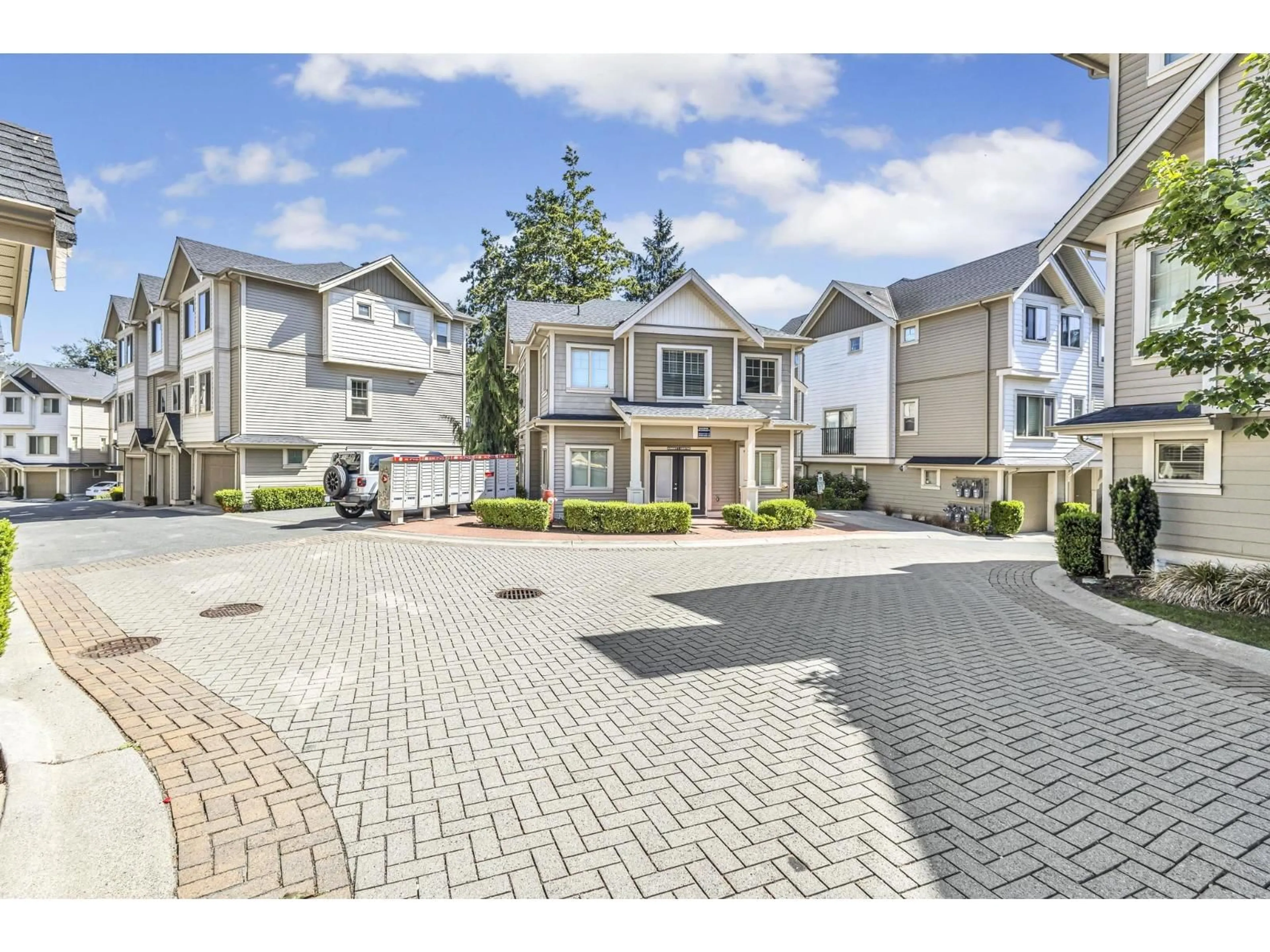 Unknown for 25 - 19097 64 AVENUE, Surrey British Columbia V3S6X5