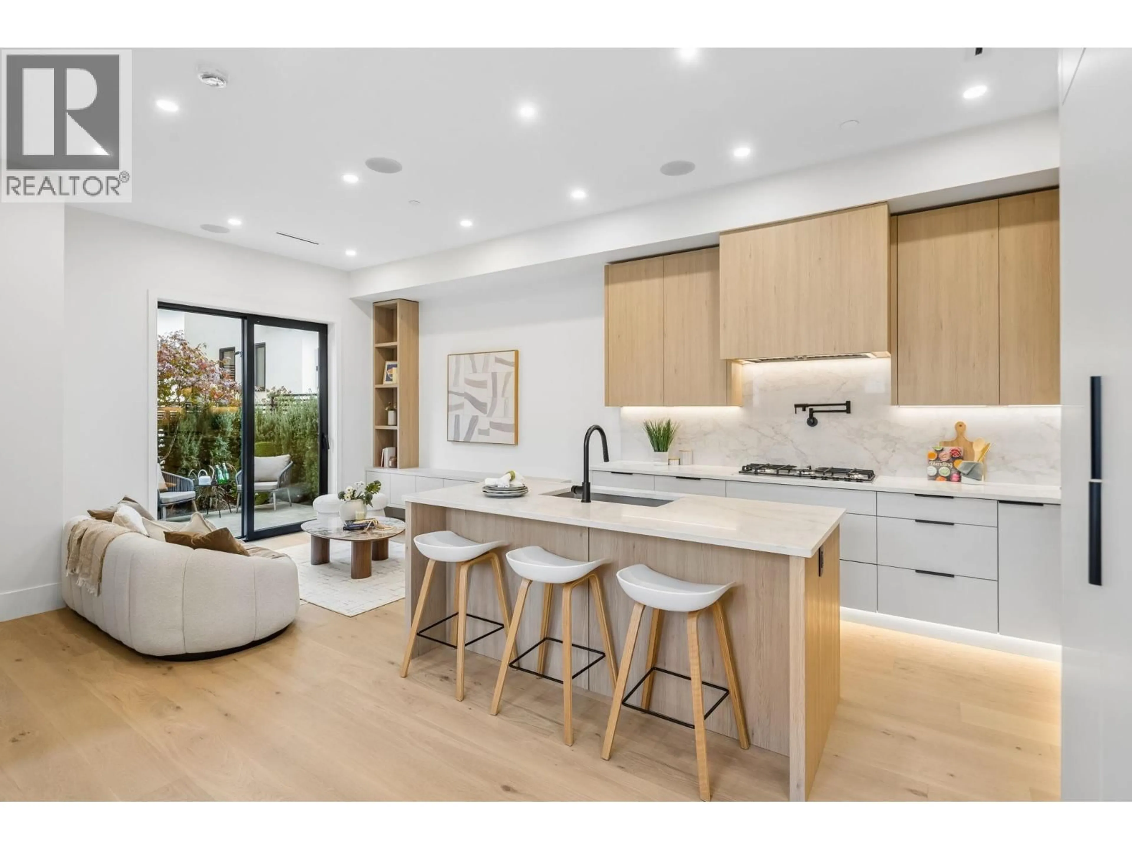 Open concept kitchen, unknown for 934 57TH AVENUE, Vancouver British Columbia V6P1S3