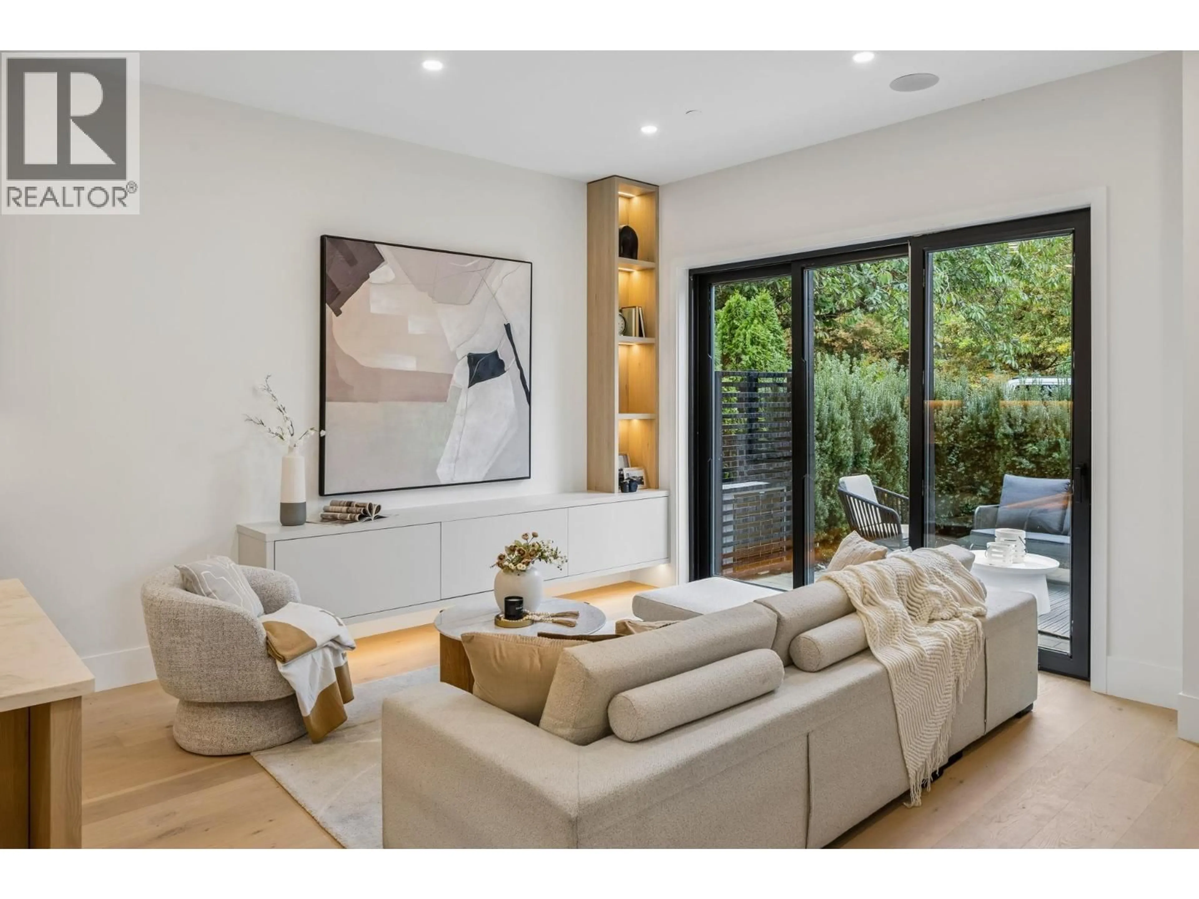 Living room with furniture, unknown for 2 - 936 57TH AVENUE, Vancouver British Columbia V6P1S3